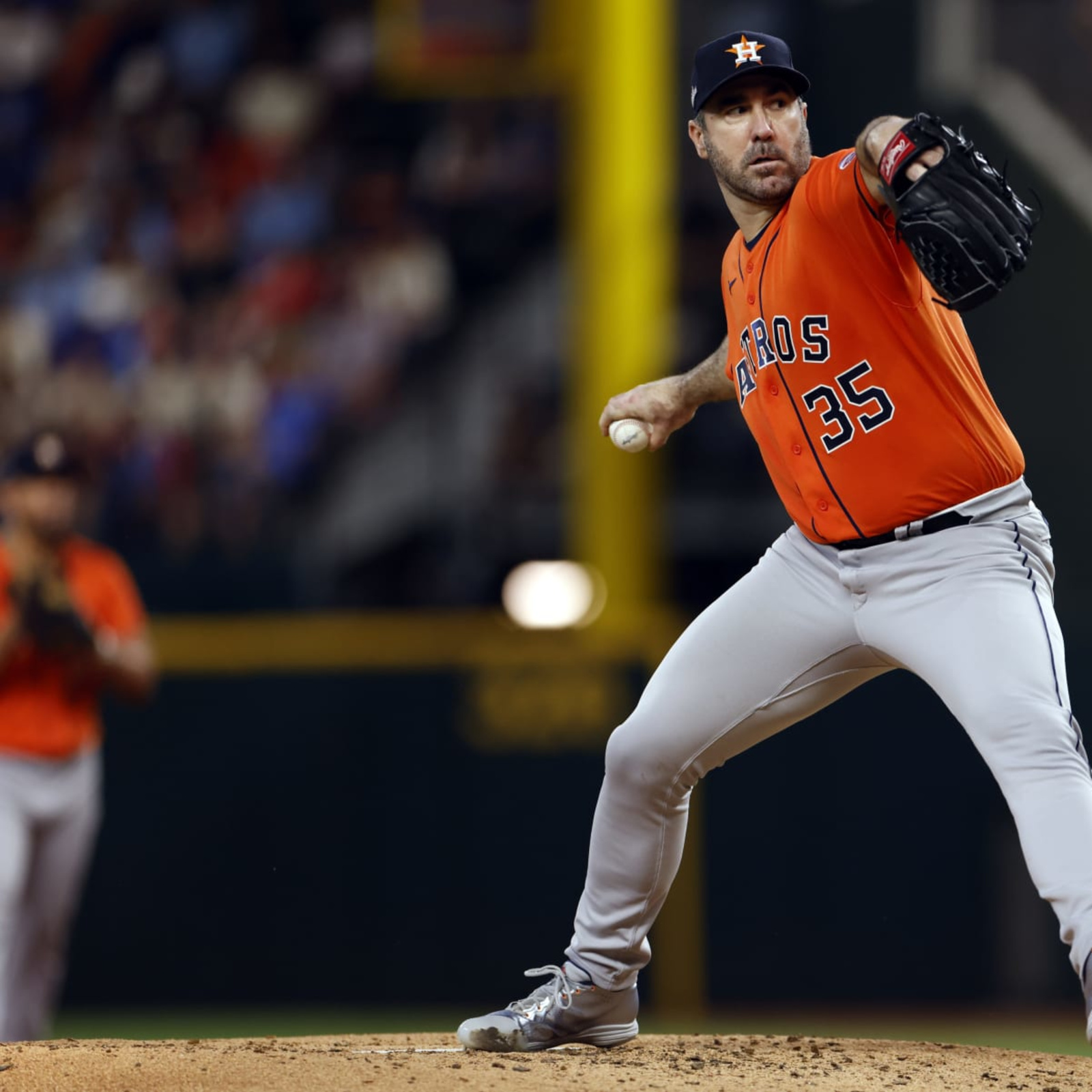 World Series Game 4 starting pitchers turn flexibility into strength