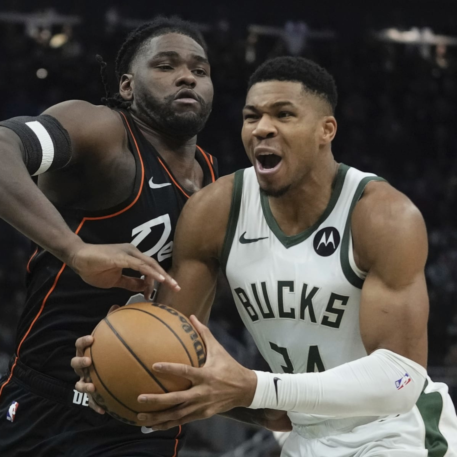 Bucks star Giannis Antetokounmpo ejected for 2nd technical foul against  Pistons - The San Diego Union-Tribune