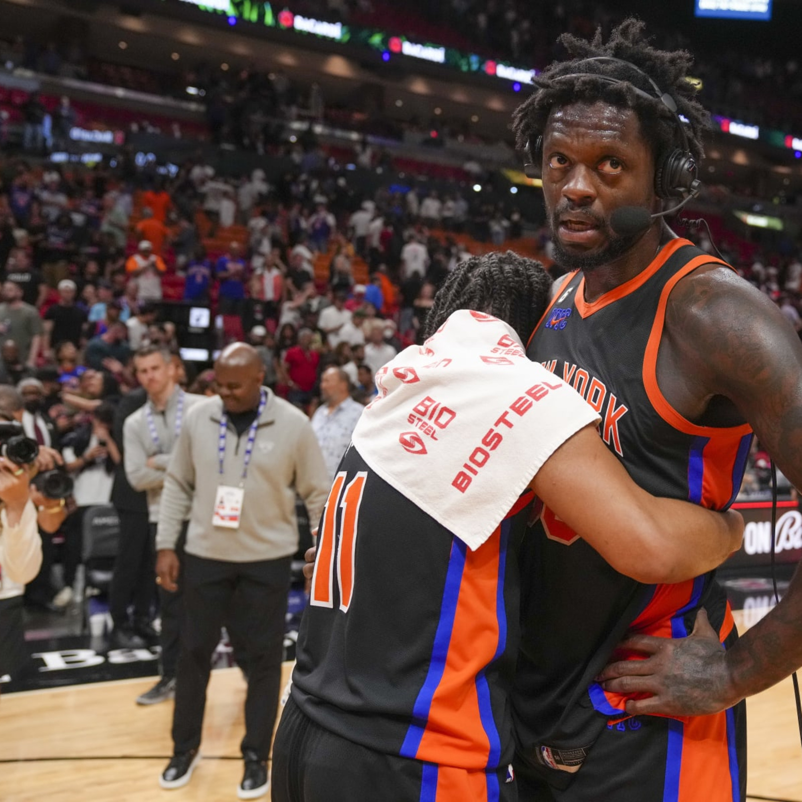 Knicks Julius Randle Explains Why He Ran to Get Game Ball for