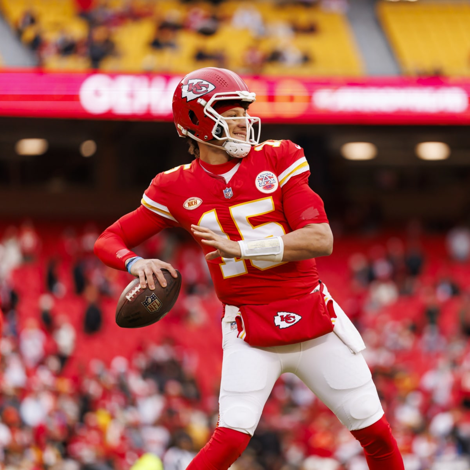 Kansas City Chiefs defeat Miami Dolphins in conditions so cold