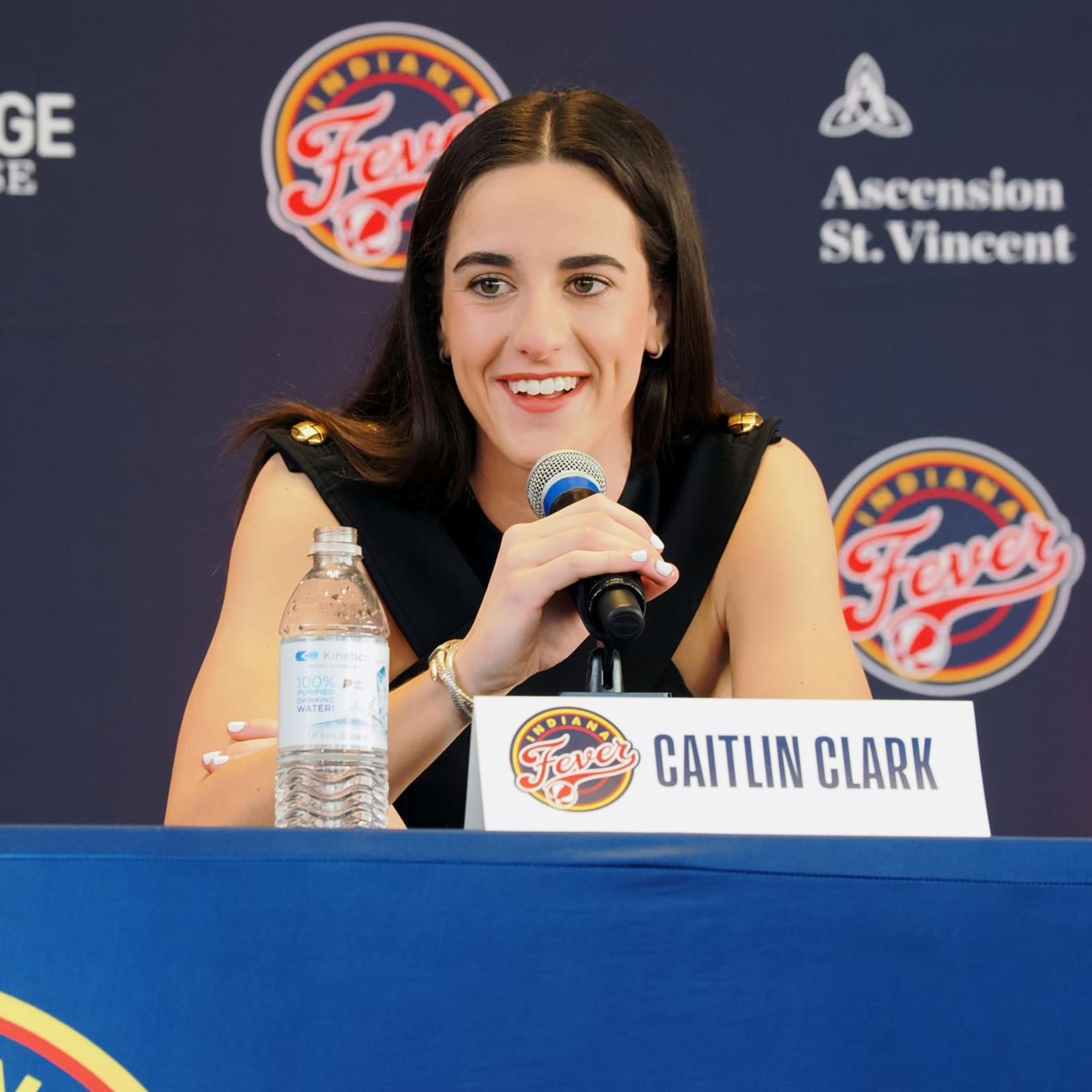 Reporter Apologizes After Viral Caitlin Clark Video at Fever's WNBA Draft  Presser | News, Scores, Highlights, Stats, and Rumors | Bleacher Report