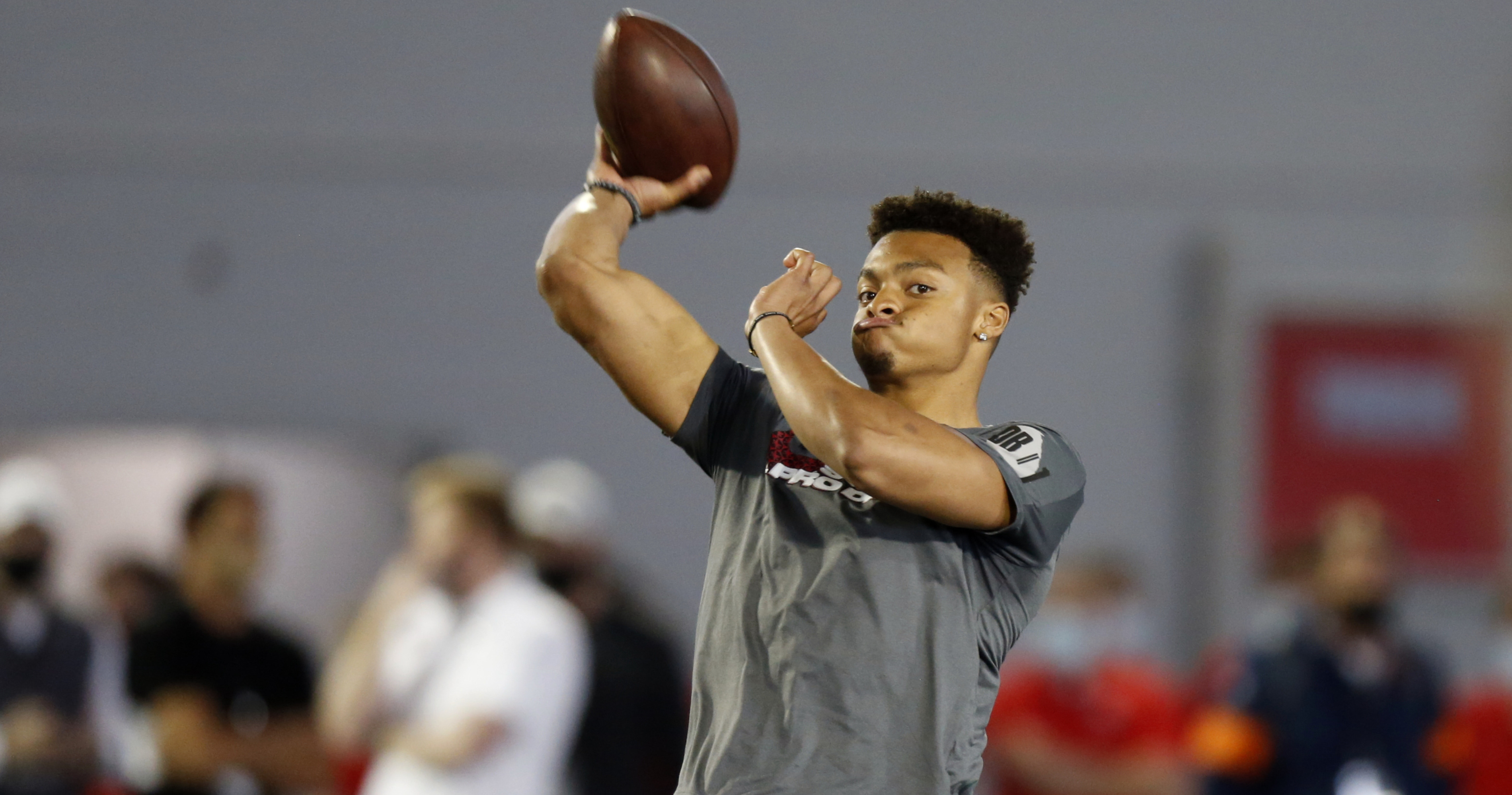 After Browns sack Justin Fields 9 times, Dan Orlovsky calls for