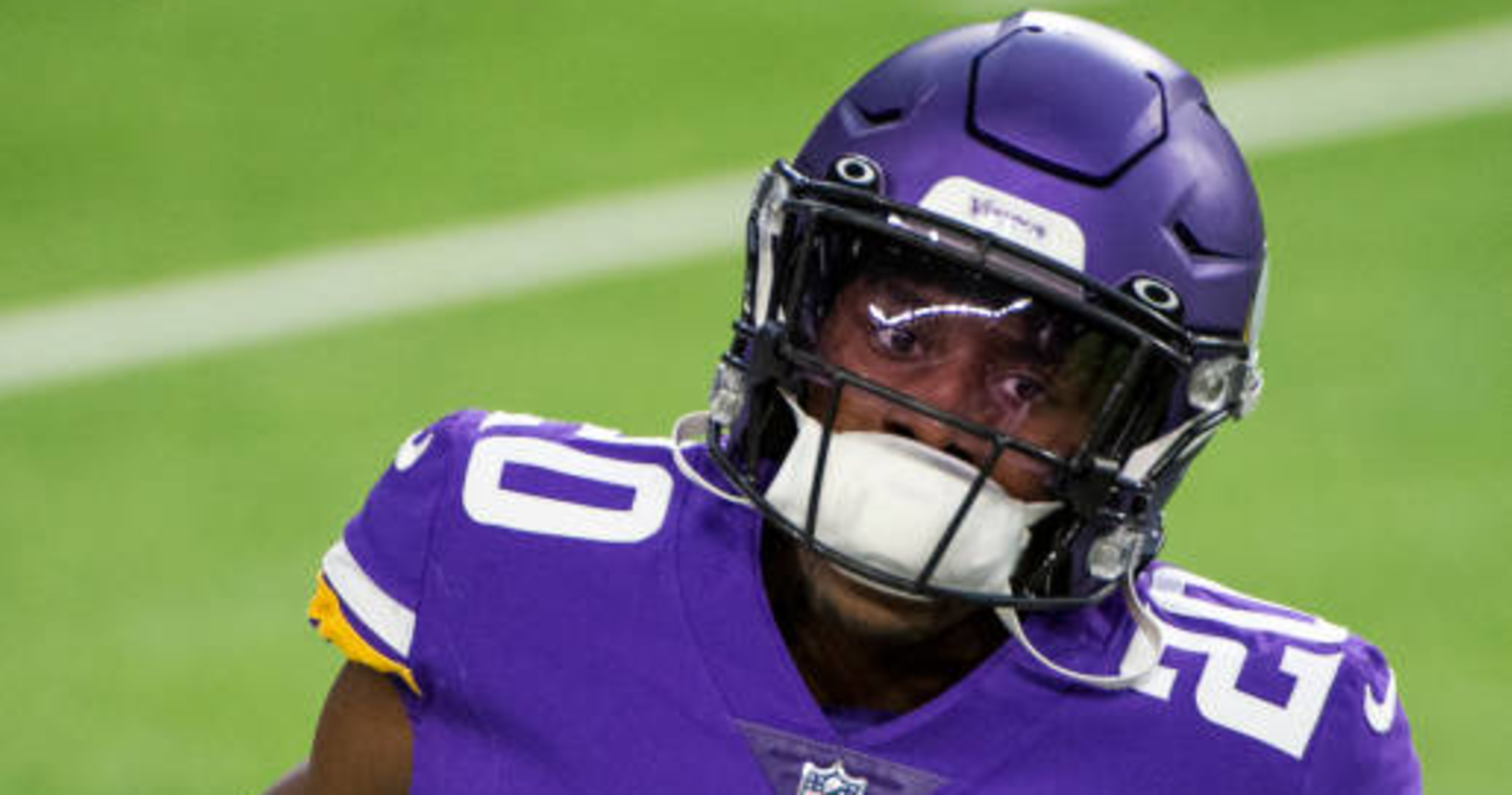 Vikings' Jeff Gladney turns himself in on felony assault warrant