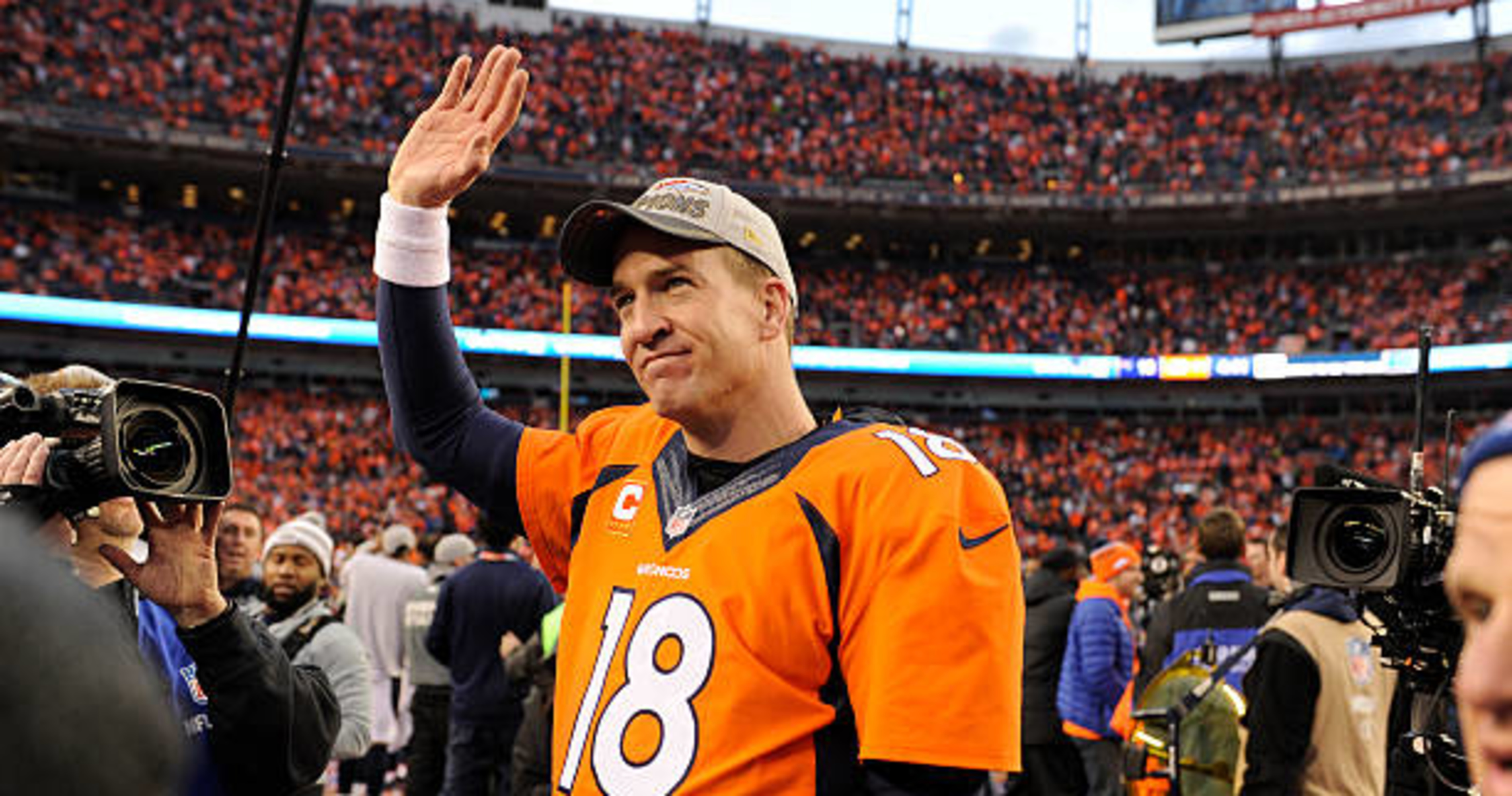 Syracuse University to compete in 'College Bowl' TV show hosted by Peyton  Manning: Buzz 