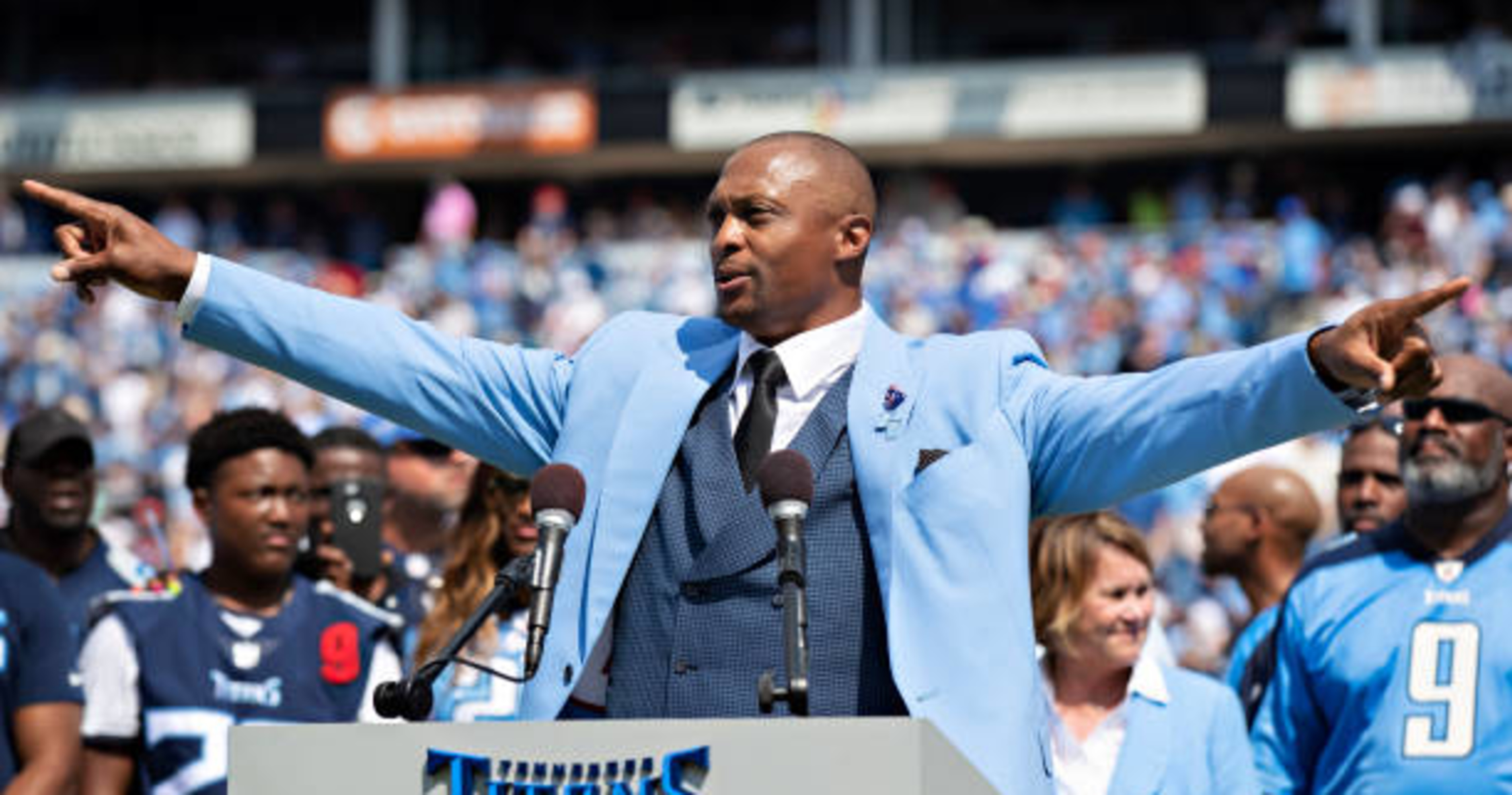 EDDIE GEORGE Tennessee Titans HOUSTON OILERS Dallas Cowboys COACH