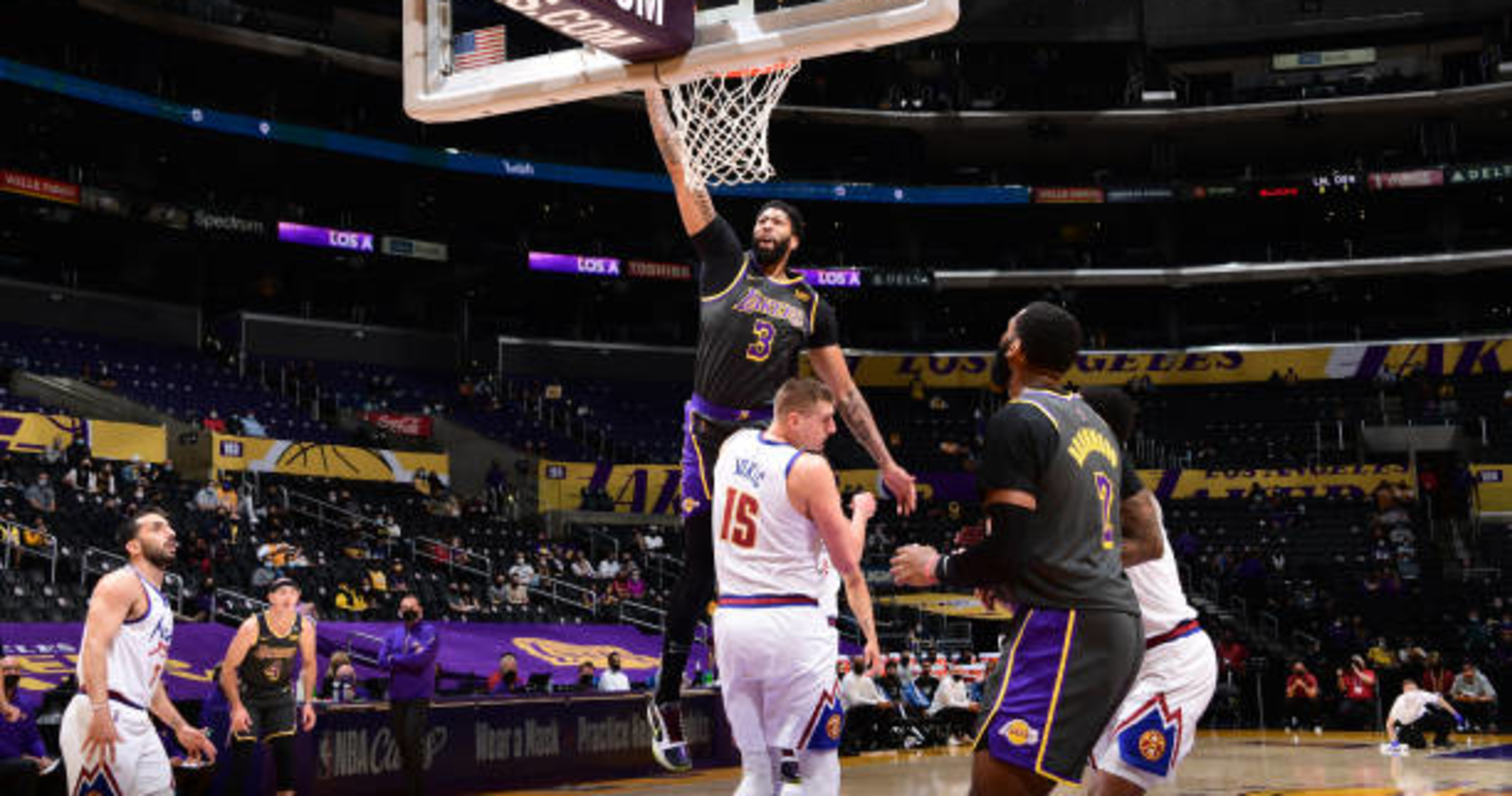 Anthony Davis Lakers Hold Off Nikola Jokic Nuggets As Lebron James