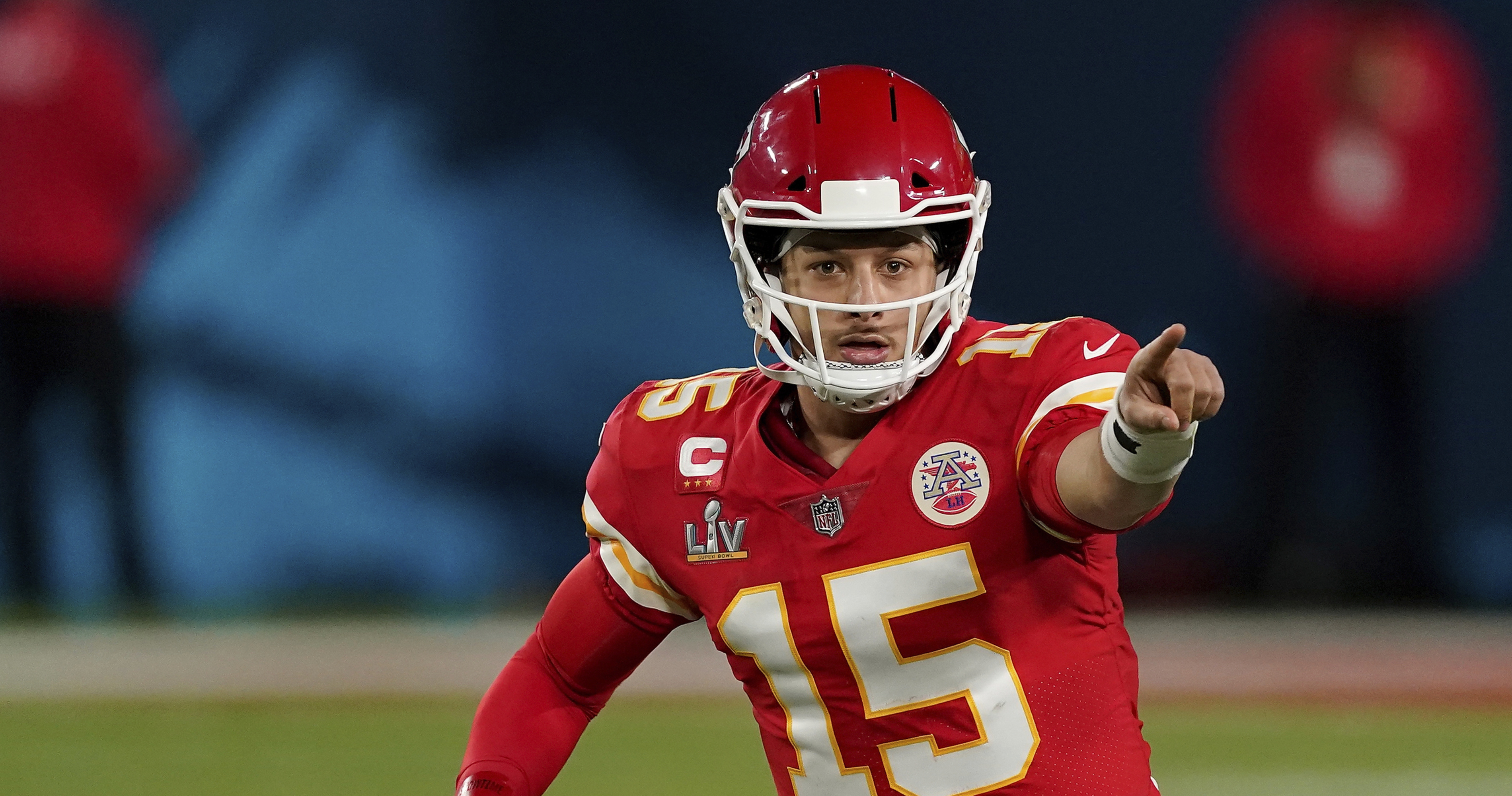 Patrick Mahomes is prohibited from doing these activities after signing new  contract