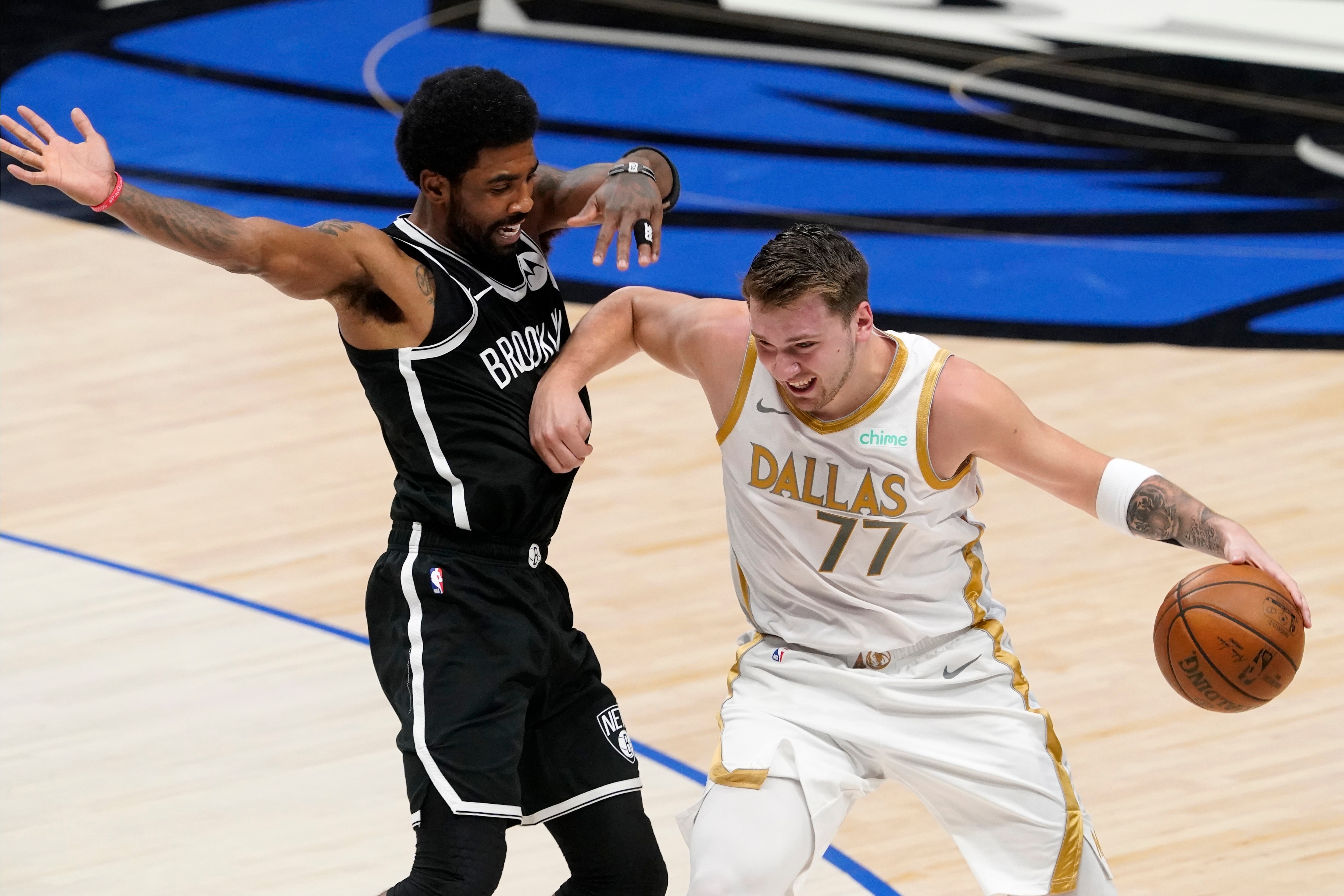 Luka Doncic Drops 24 as Mavs Hand Kevin Durant, Nets 4th Straight Loss