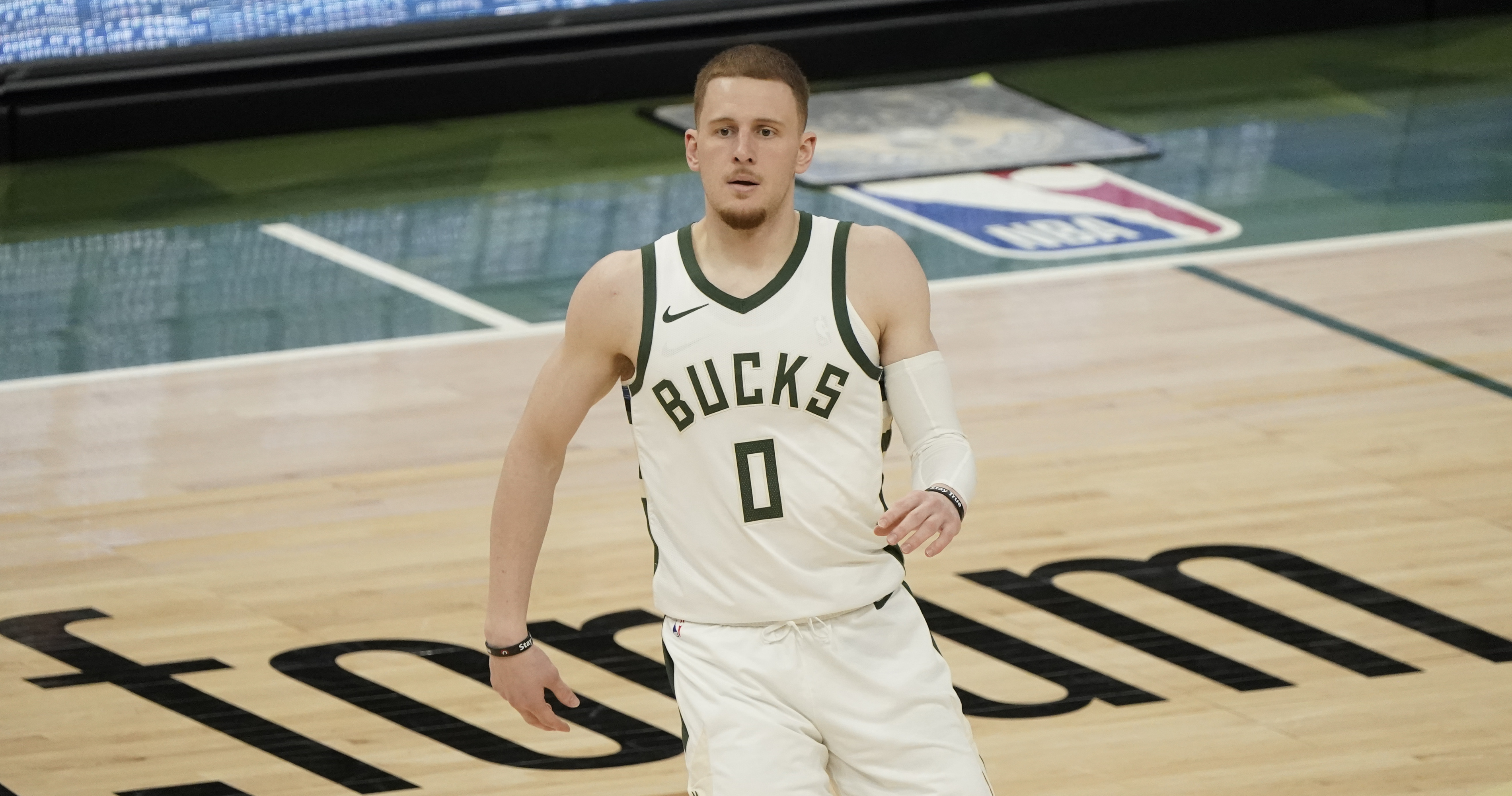 Report: Bucks guard Donte DiVincenzo to make season debut Wednesday