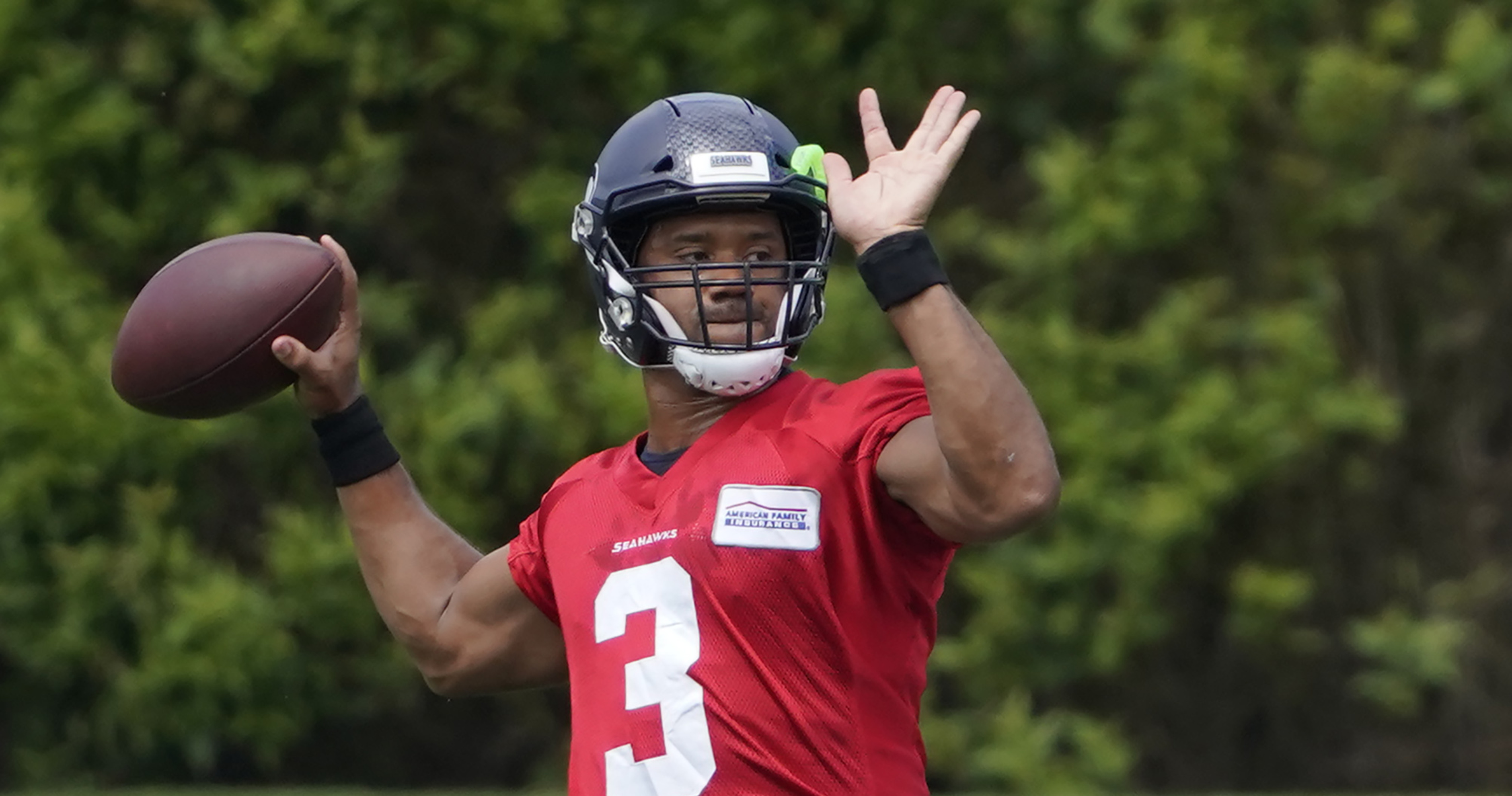 Russell Wilson Says He Never Requested Trade from Seahawks Despite ...