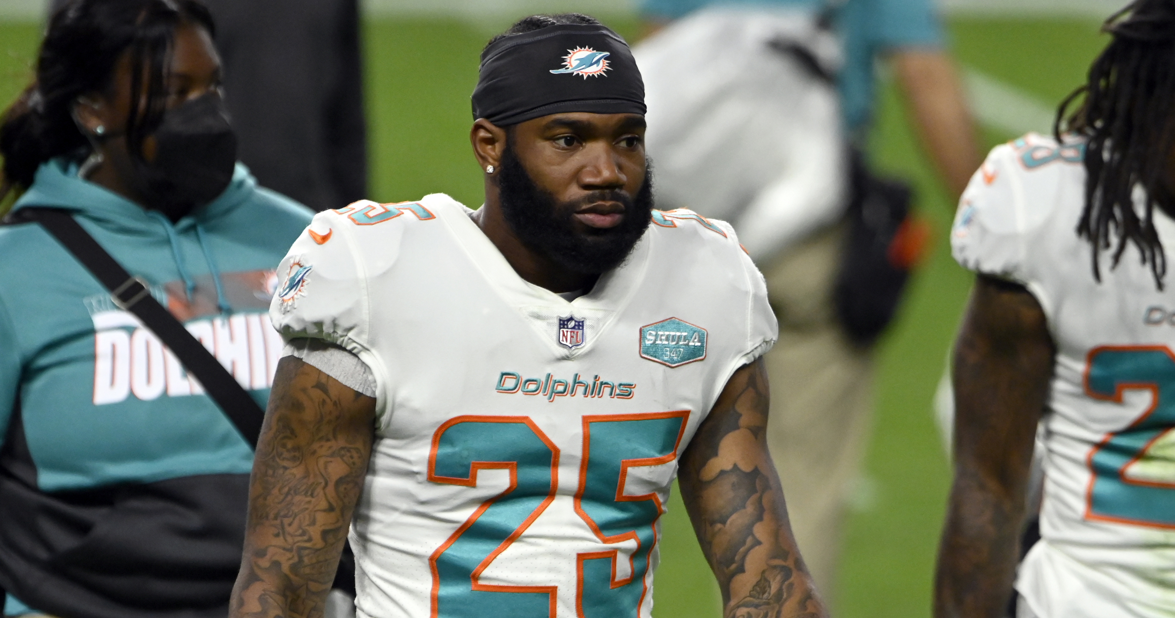 Dolphins' Xavien Howard has a harsh response to his critics - A to Z Sports