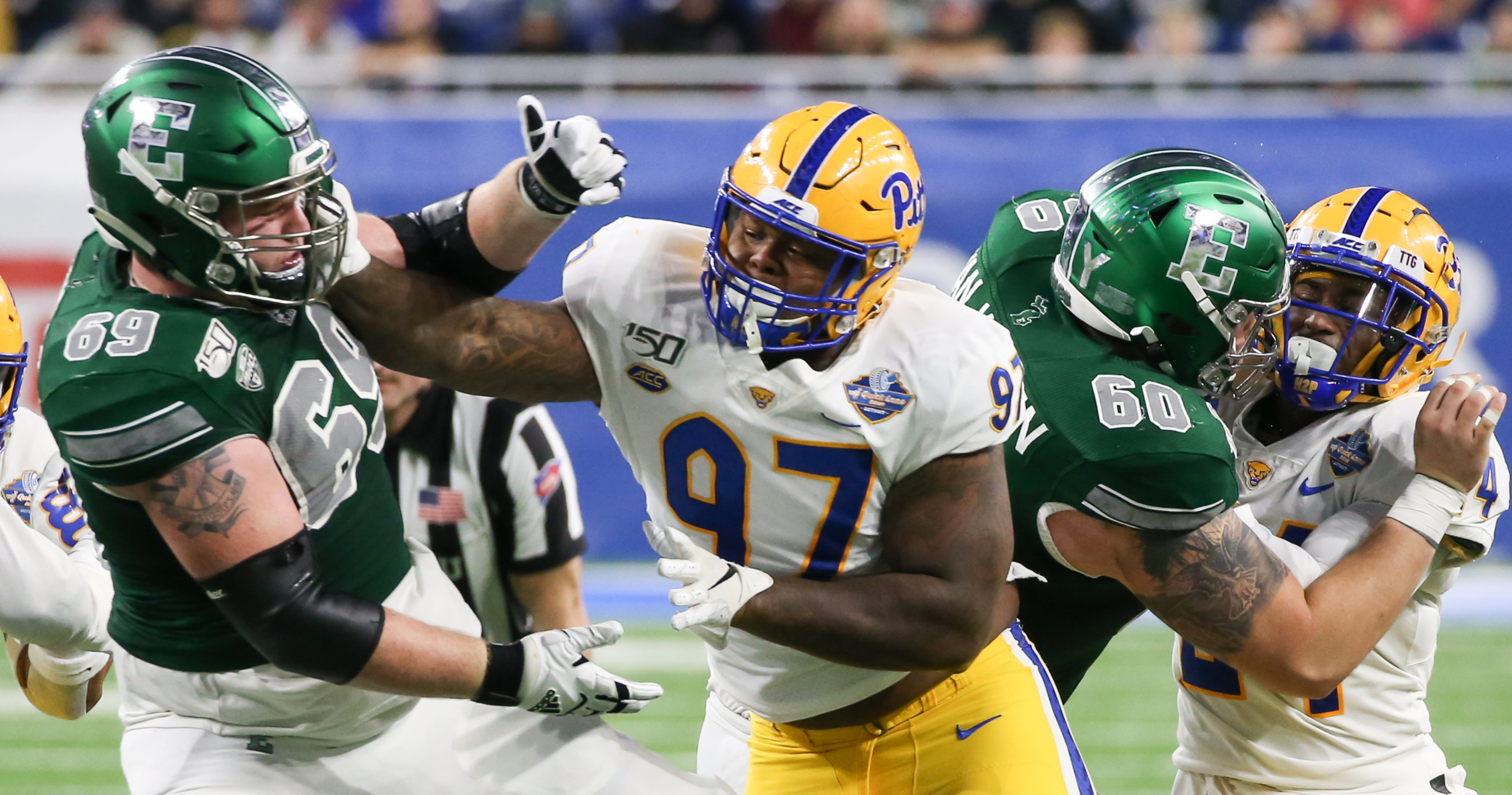 Vikings DT Jaylen Twyman is JACKED 