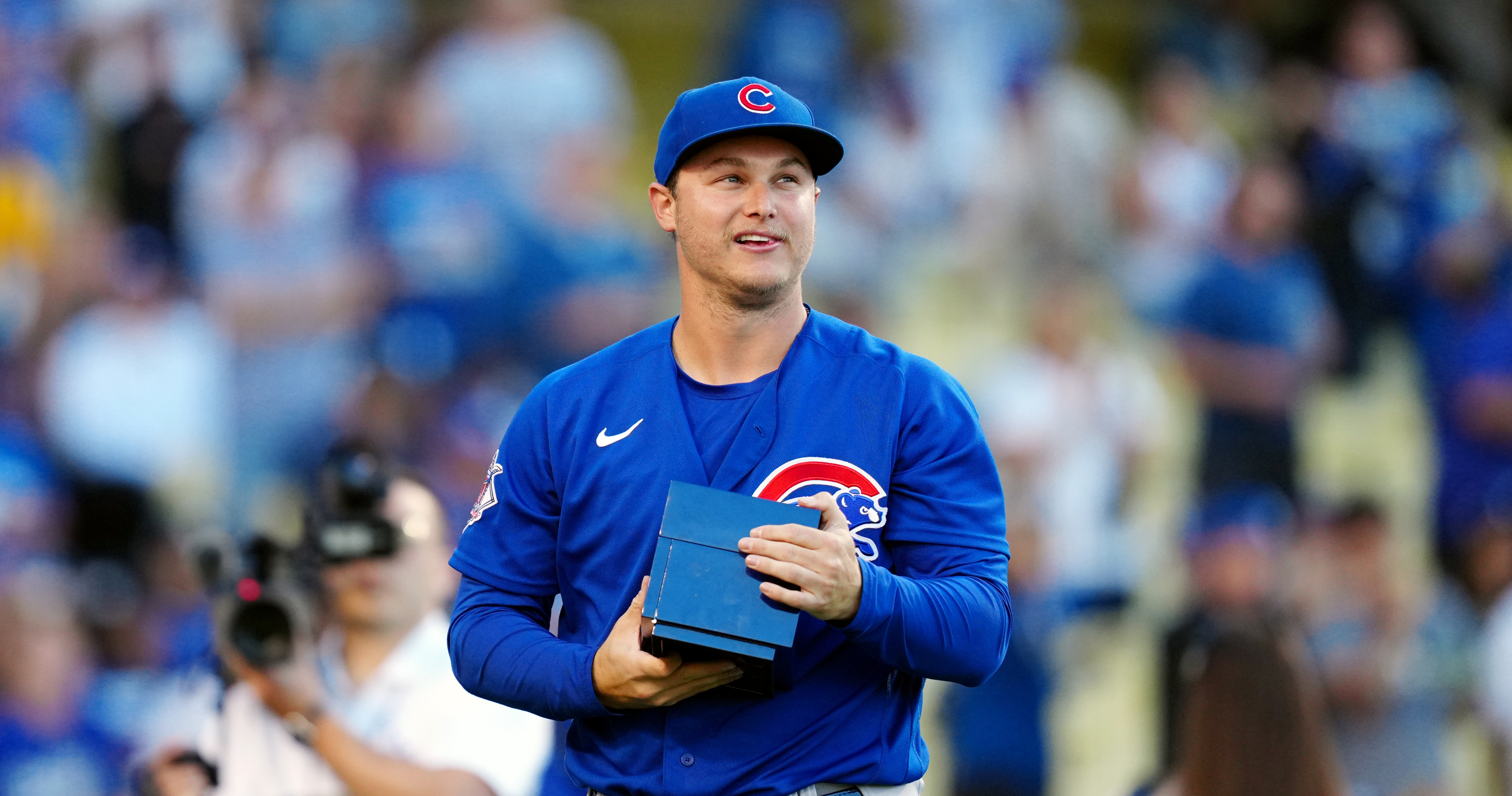 Baseballer on Instagram: The Dodgers gifted a 2020 World Series ring to  Joc Pederson's brother, Champ Pederson. This is so awesome. Things like  this are what makes sports so great ⚾️❤️ (via: @watchmarquee)