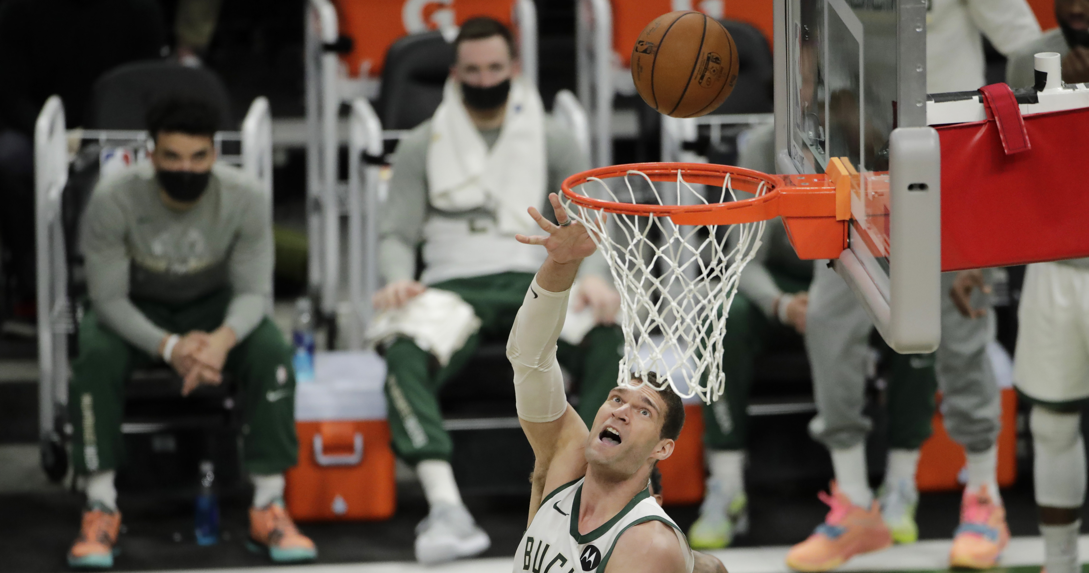 Brook Lopez, Bucks Beat Hawks In Game 5 With Giannis, Trae Young Out ...