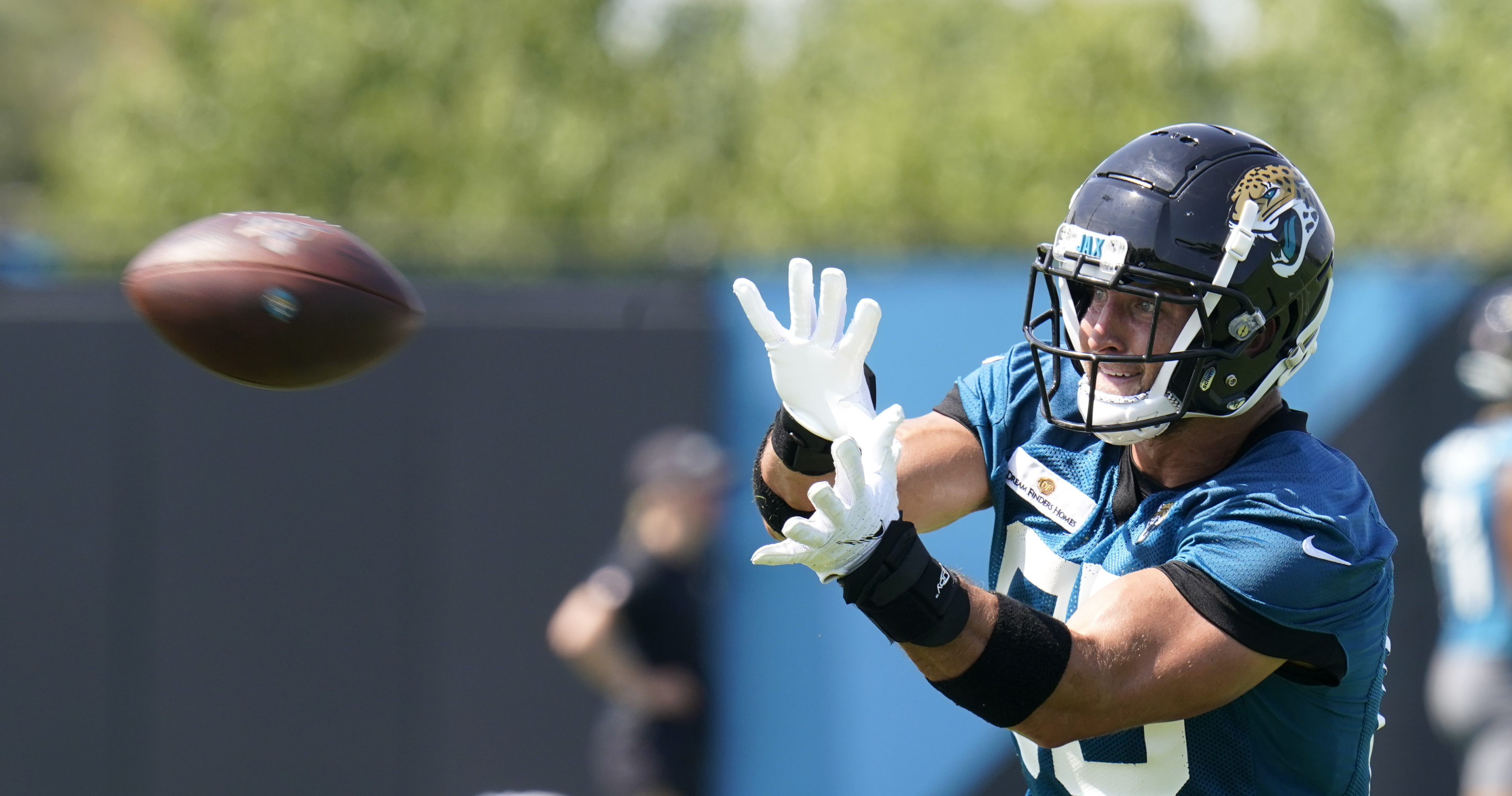 Tim Tebow Released by Jaguars After Attempting NFL Comeback as TE