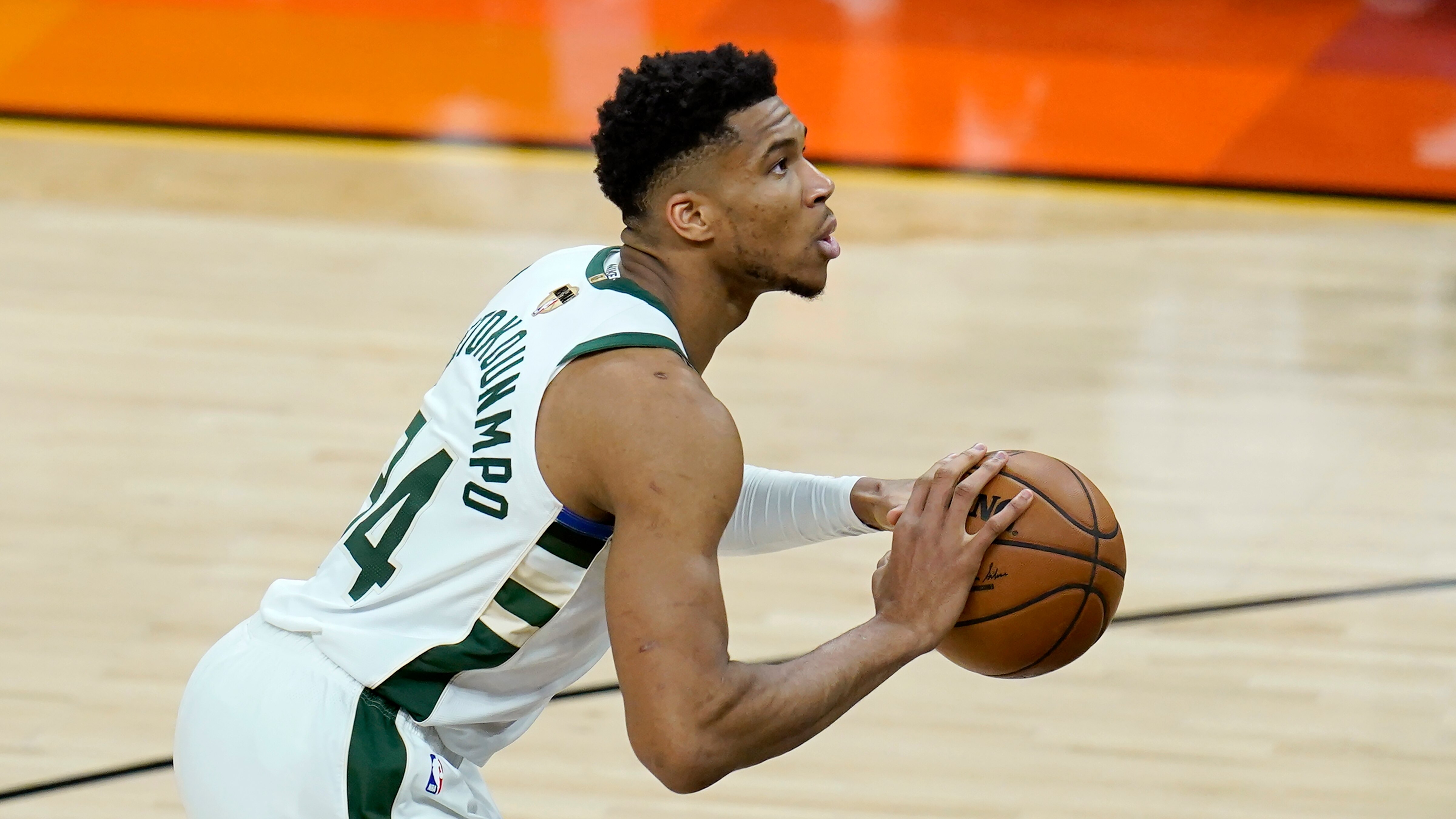 Giannis on FreeThrow Line Chants 'Just Got to Embrace It and Have Fun