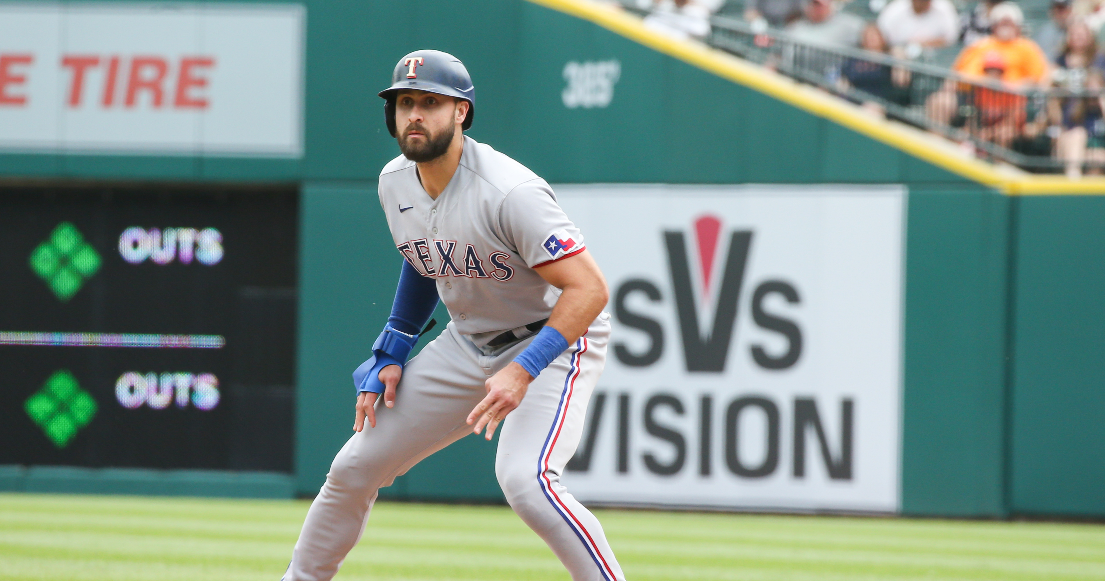 Yankees reach deal to get slugger Joey Gallo from Rangers - The Boston Globe