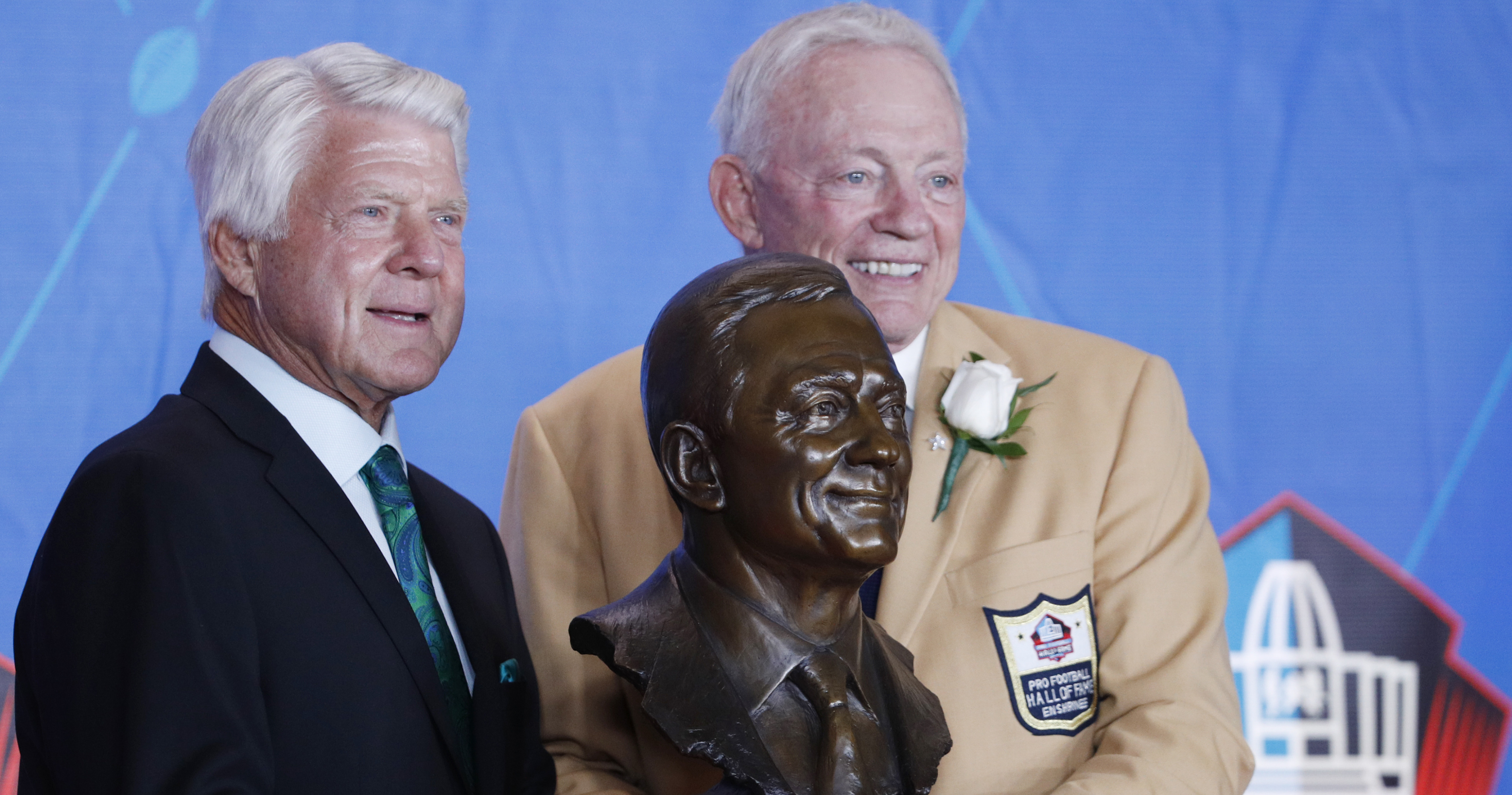 Cowboys' Jerry Jones announces Jimmy Johnson will be inducted into the Ring  of Honor in Dallas 