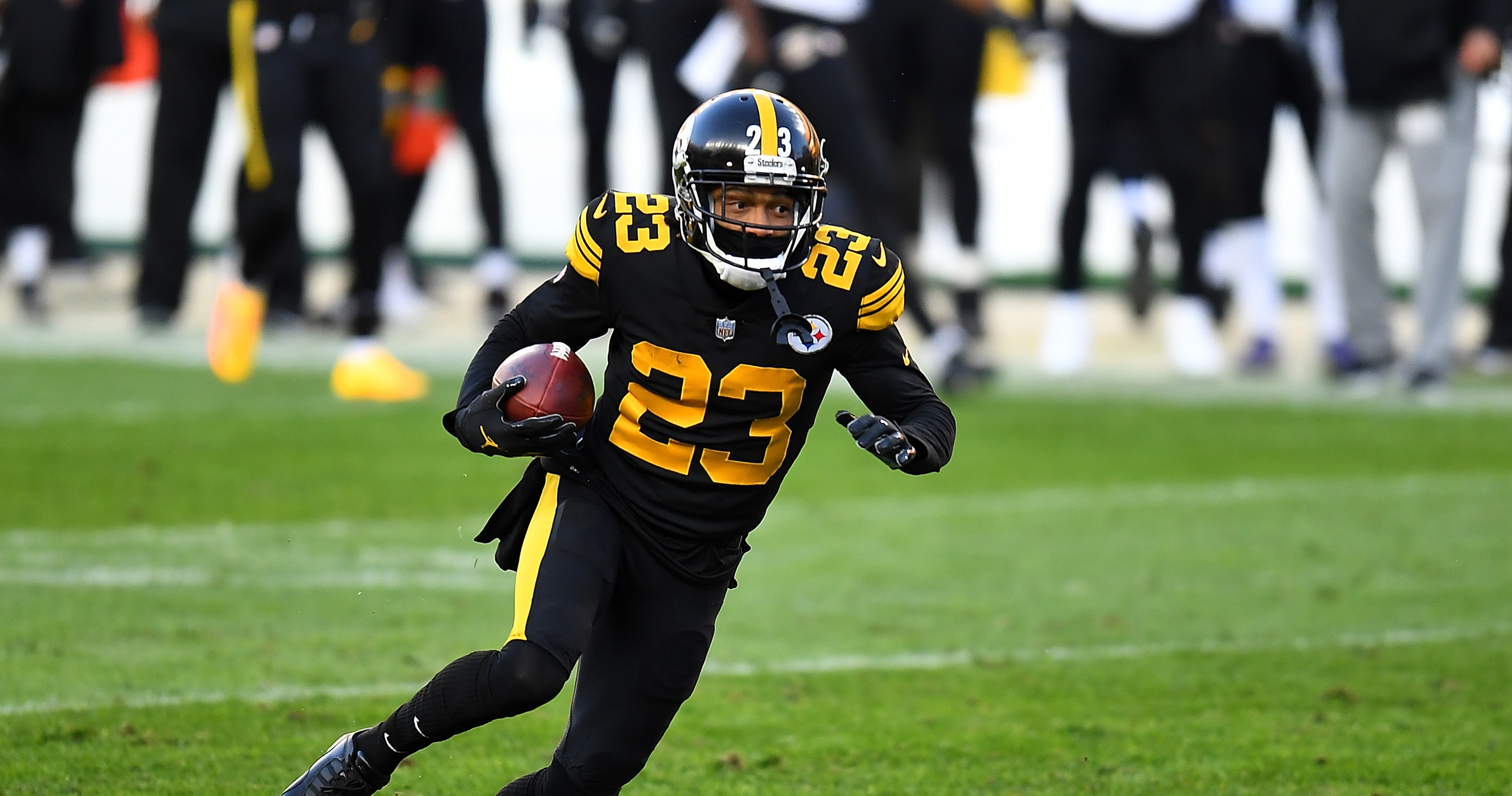 Joe Haden reverses course, wants to test free agency in 2022 rather than  get extension from Steelers