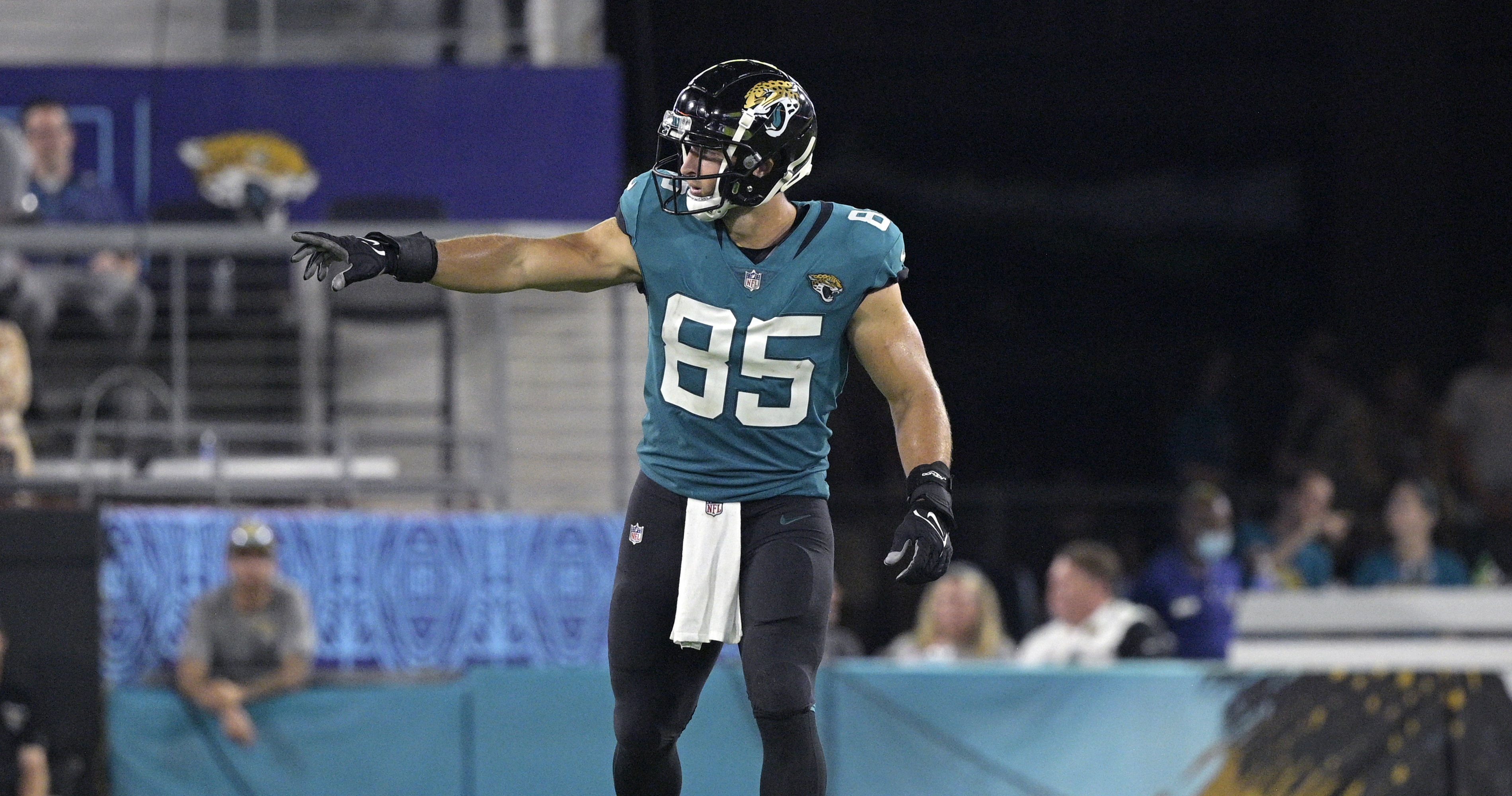 Did Tim Tebow play Saturday? How he fared, highlights from debut with  Jaguars