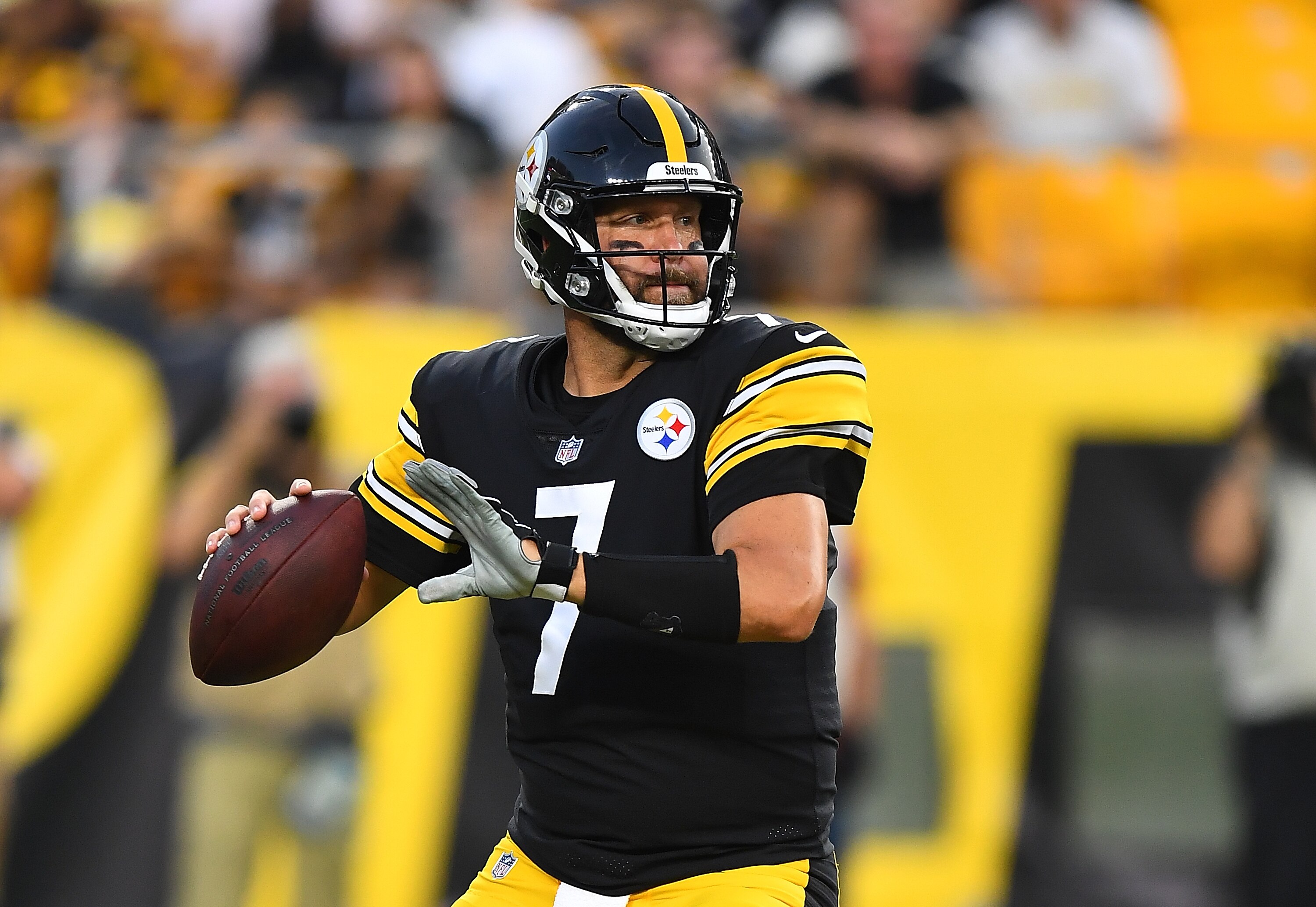ESPN Steelers Believe Ben Roethlisberger Must Be a Top10 QB to