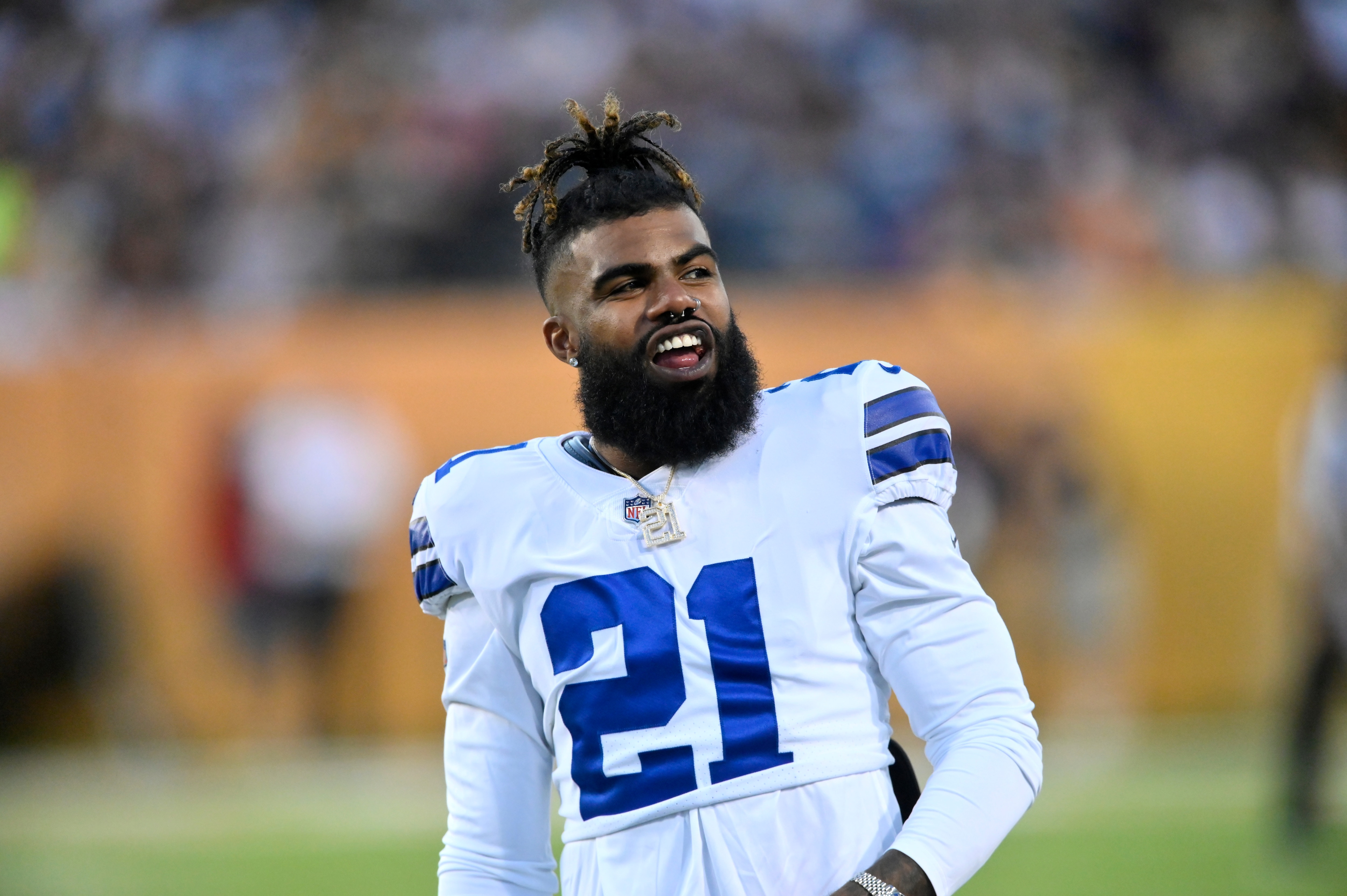 Cowboys Rumors Ezekiel Elliott's Contract Restructured to Improve 2021