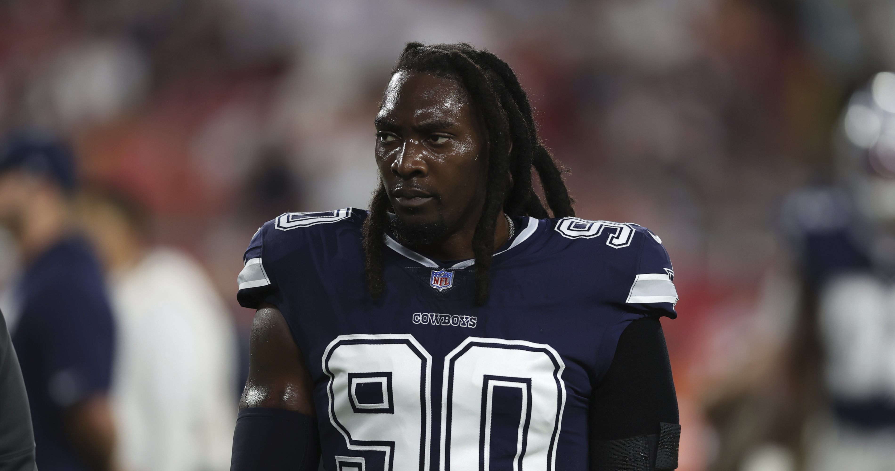 Cowboys' DeMarcus Lawrence Thinks He Has Fracture Where He Had