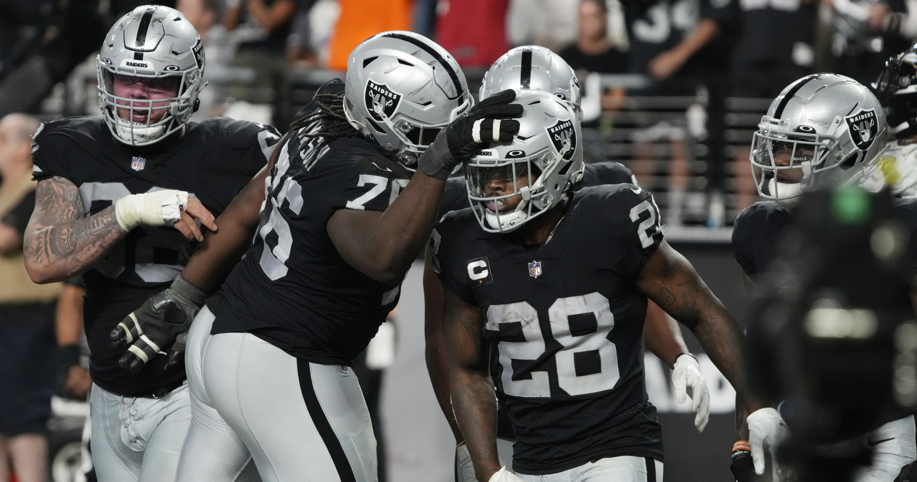 Raiders news: Jalen Richard ruled out with chest injury - Silver And Black  Pride