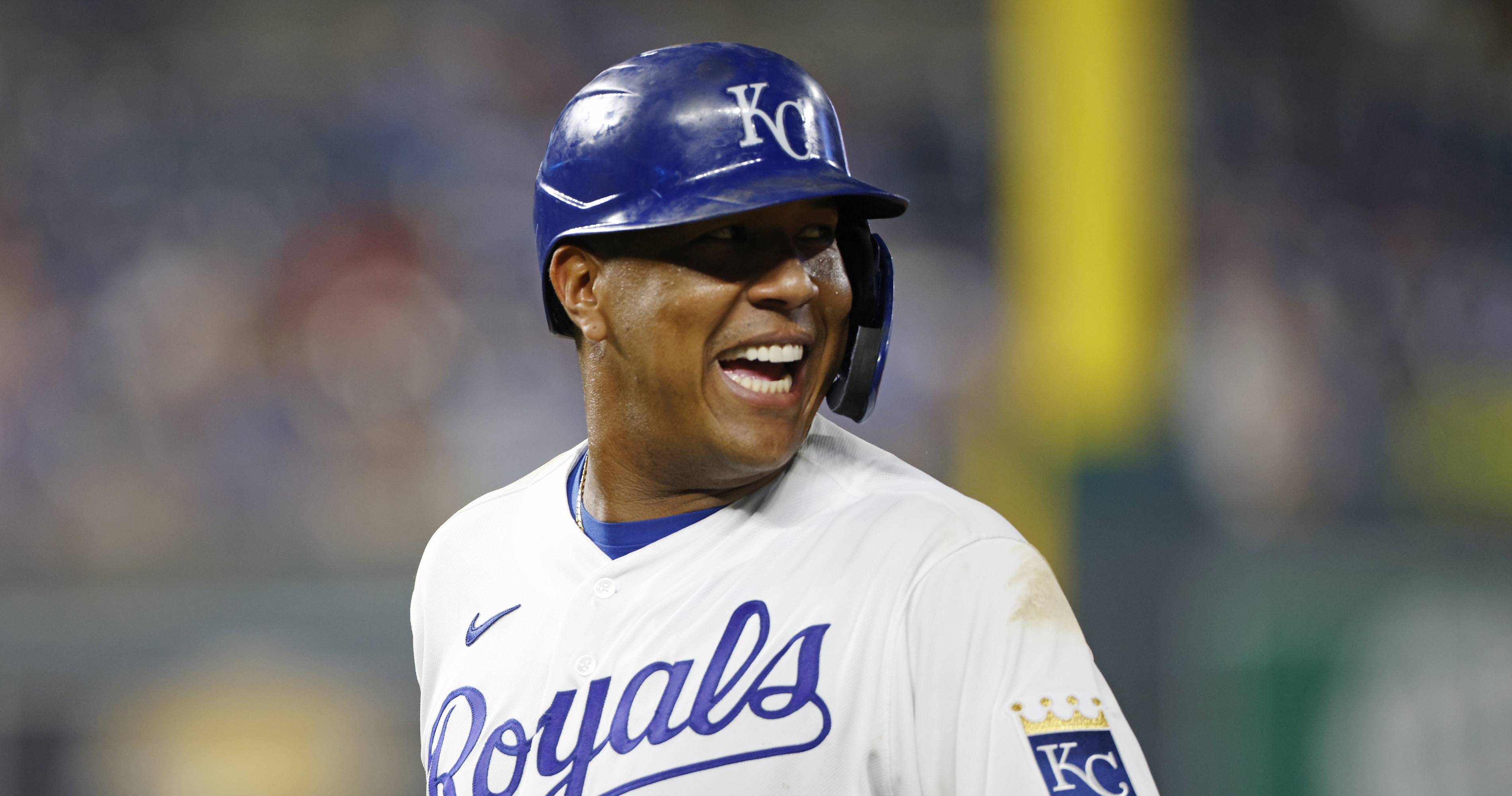 Perez breaks Bench's home run record; Royals sweep Indians