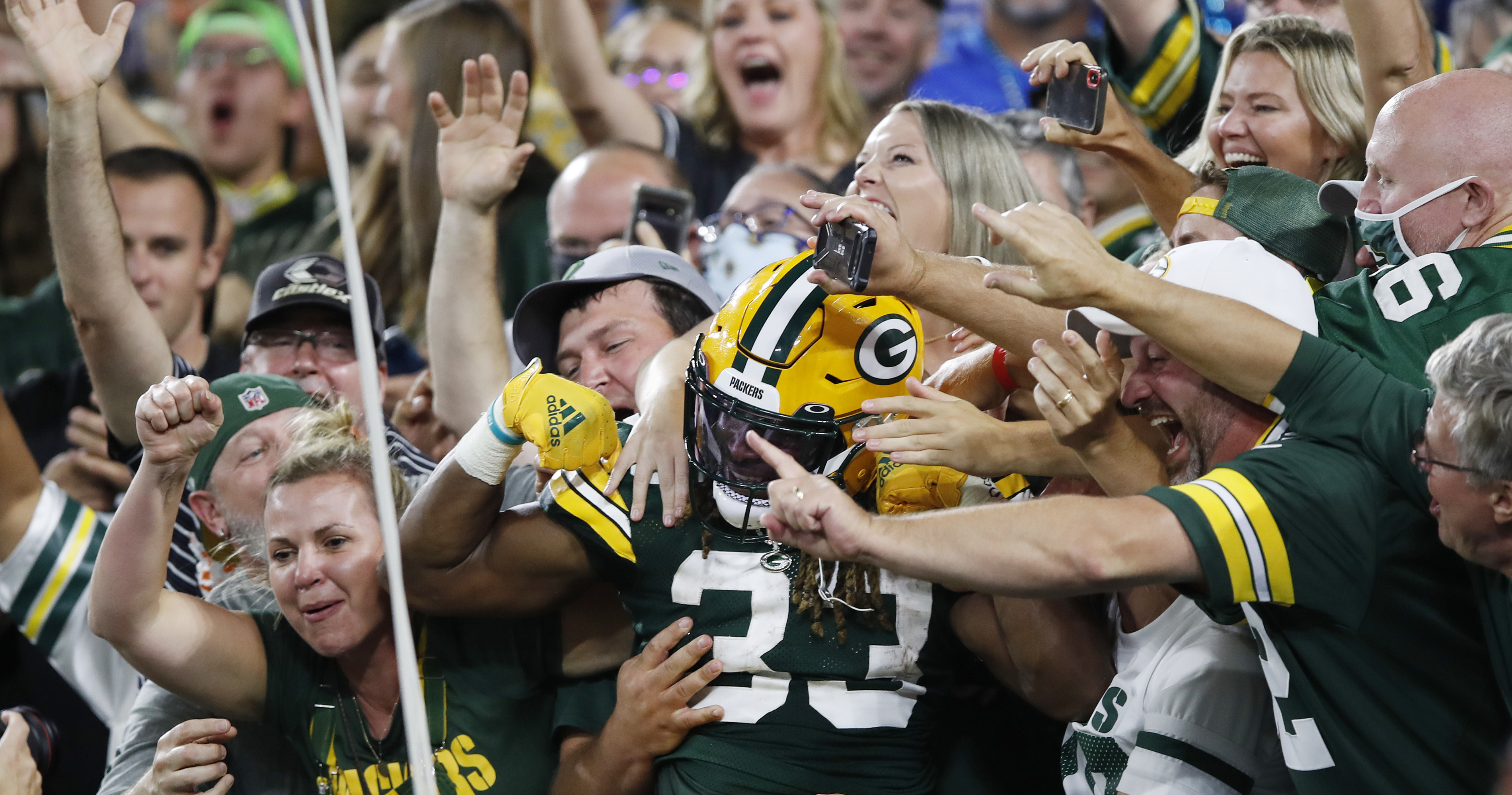 Aaron Jones' necklace with father's ashes recovered