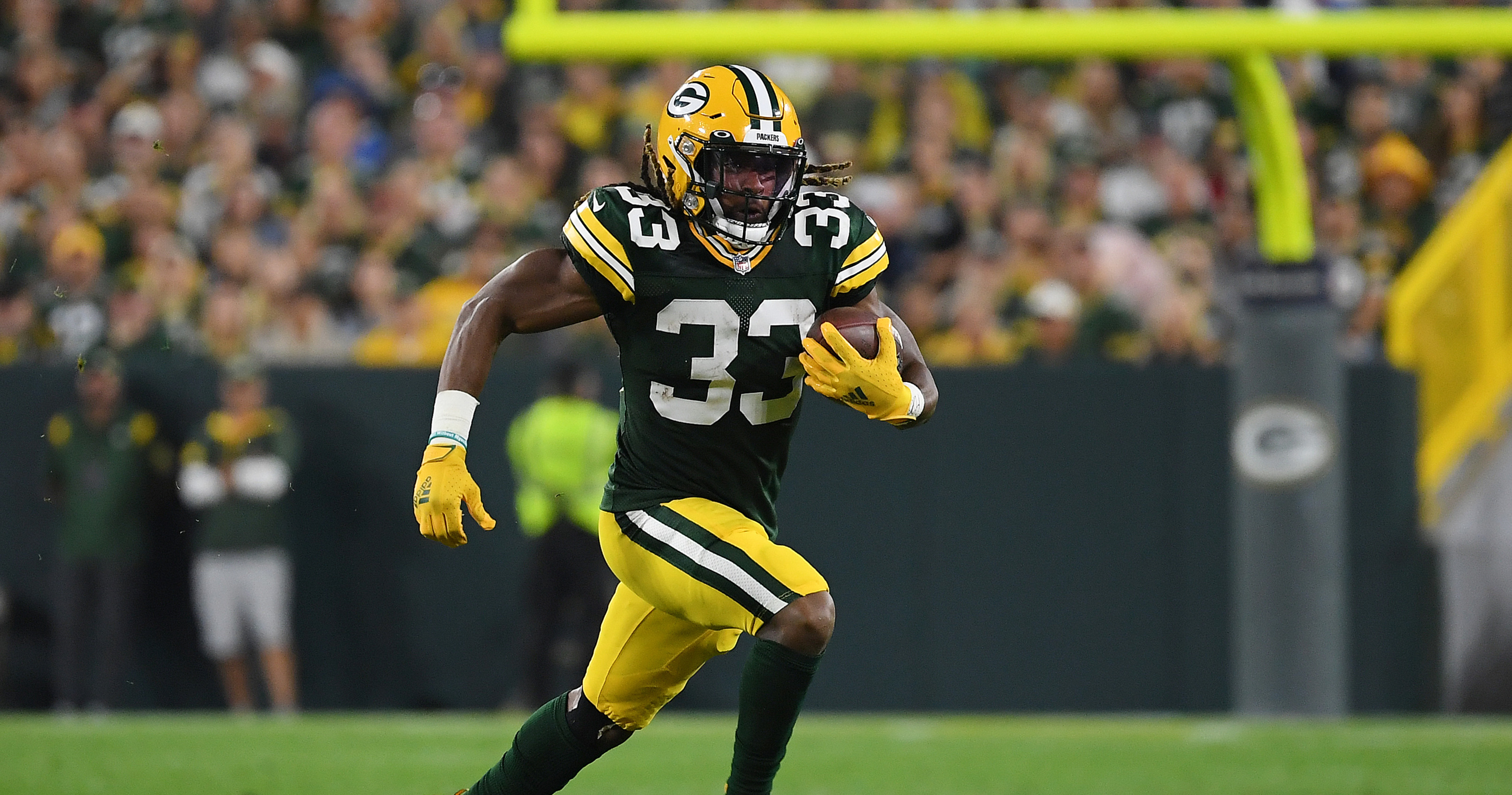 Fumble recovery: Packers star Aaron Jones finds necklace containing  father's ashes