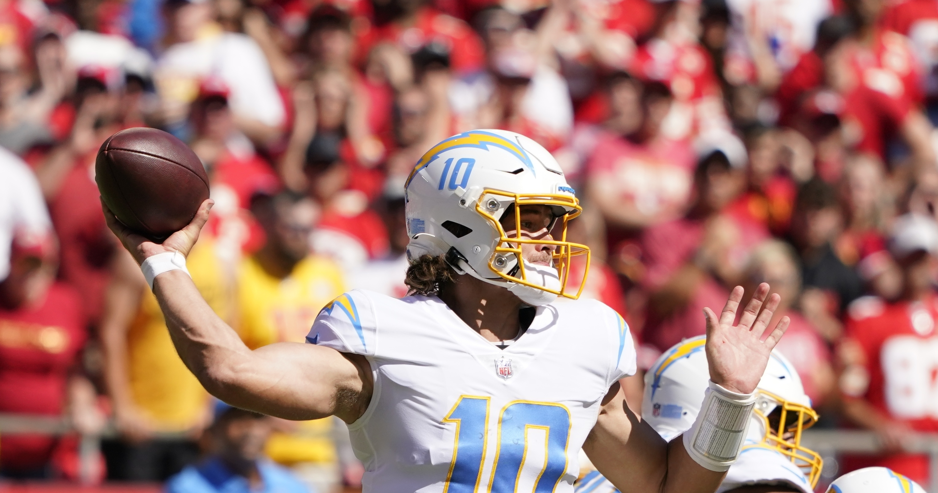 Chargers' Justin Herbert Undergoes X-Rays After Suffering Rib Injury vs. Chiefs