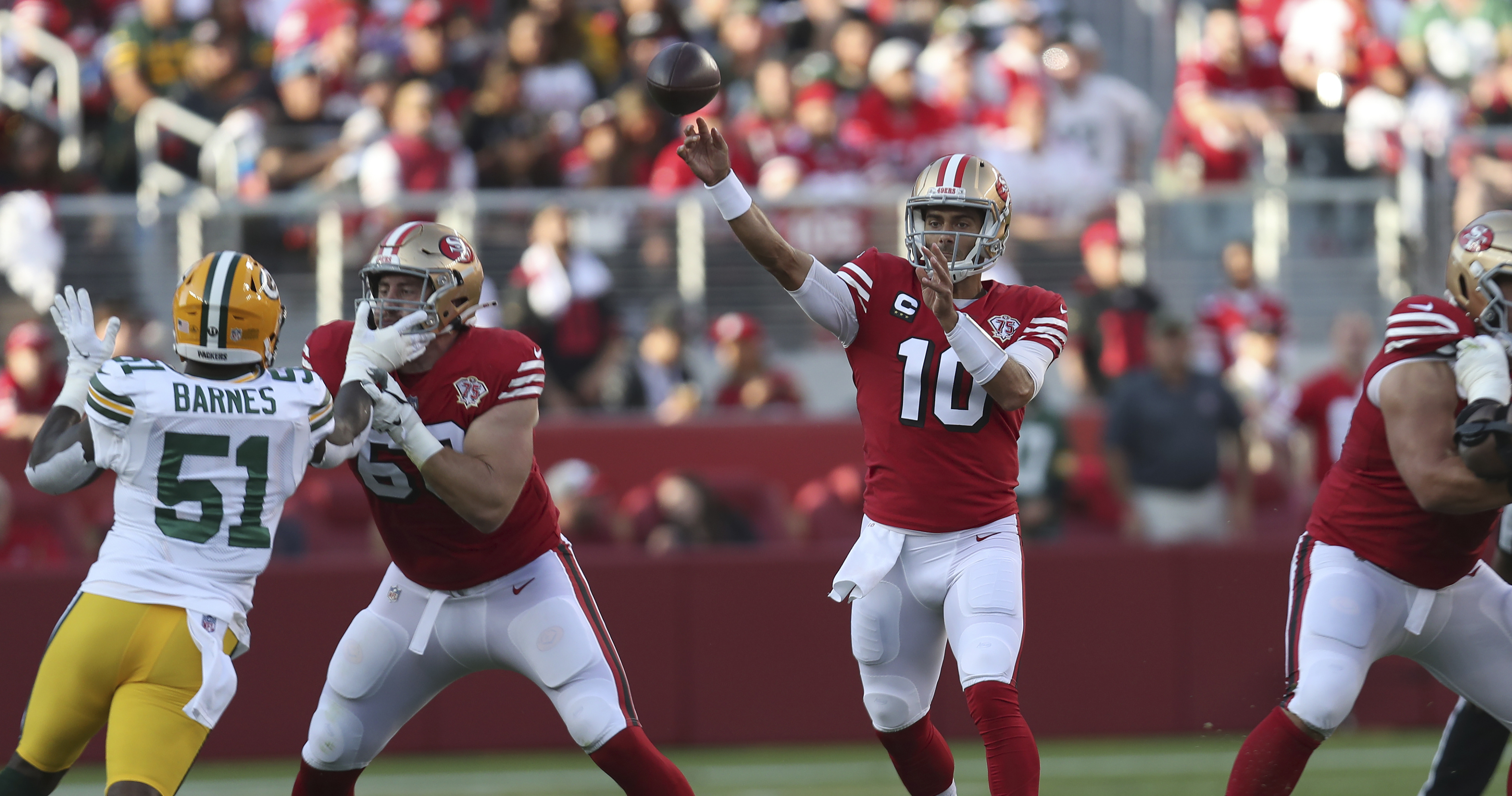 49ers-Packers halftime report: Garoppolo intercepted in red zone