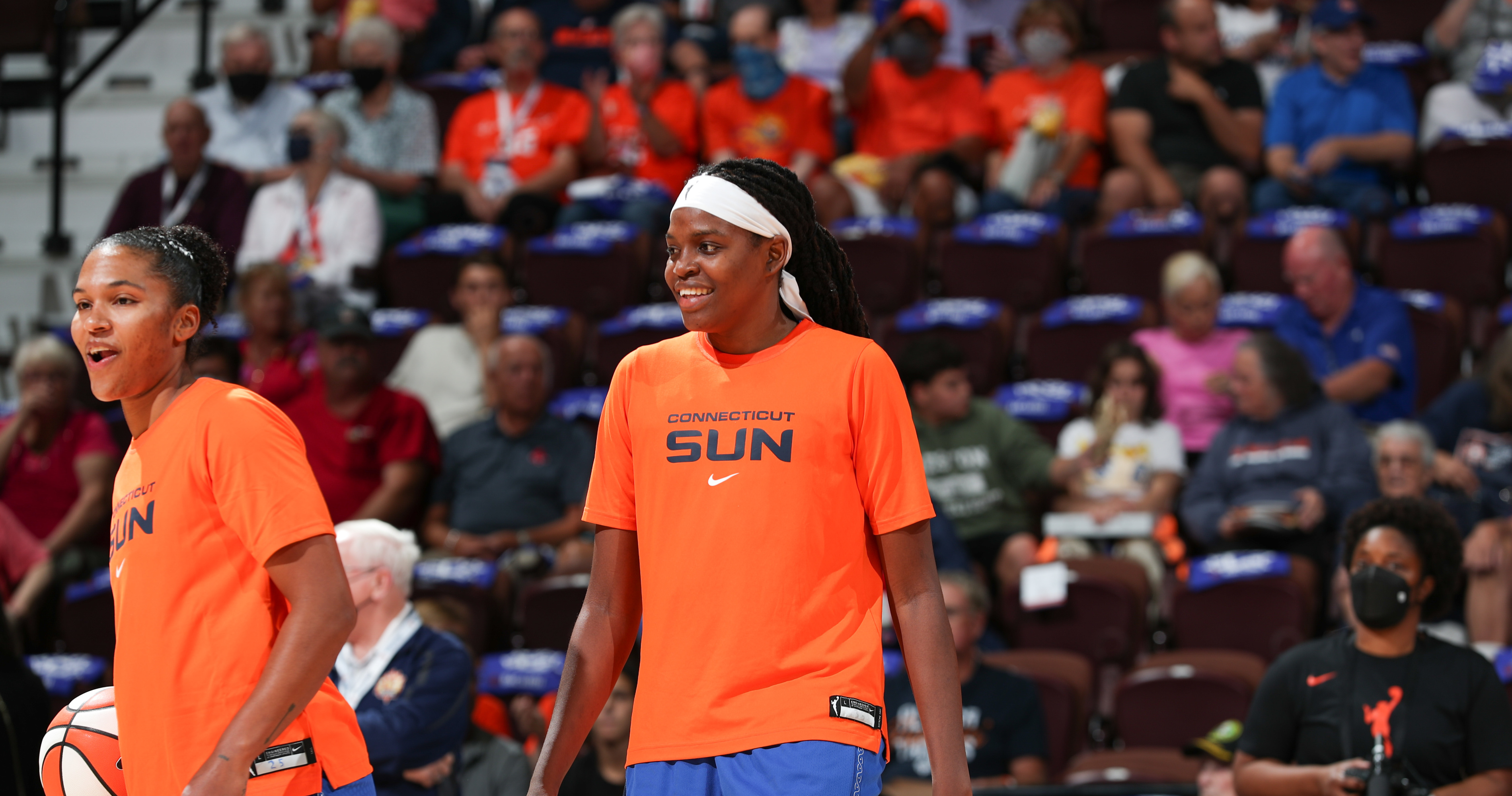 Sun's Jonquel Jones Named 2021 WNBA MVP Before Playoff Semifinals