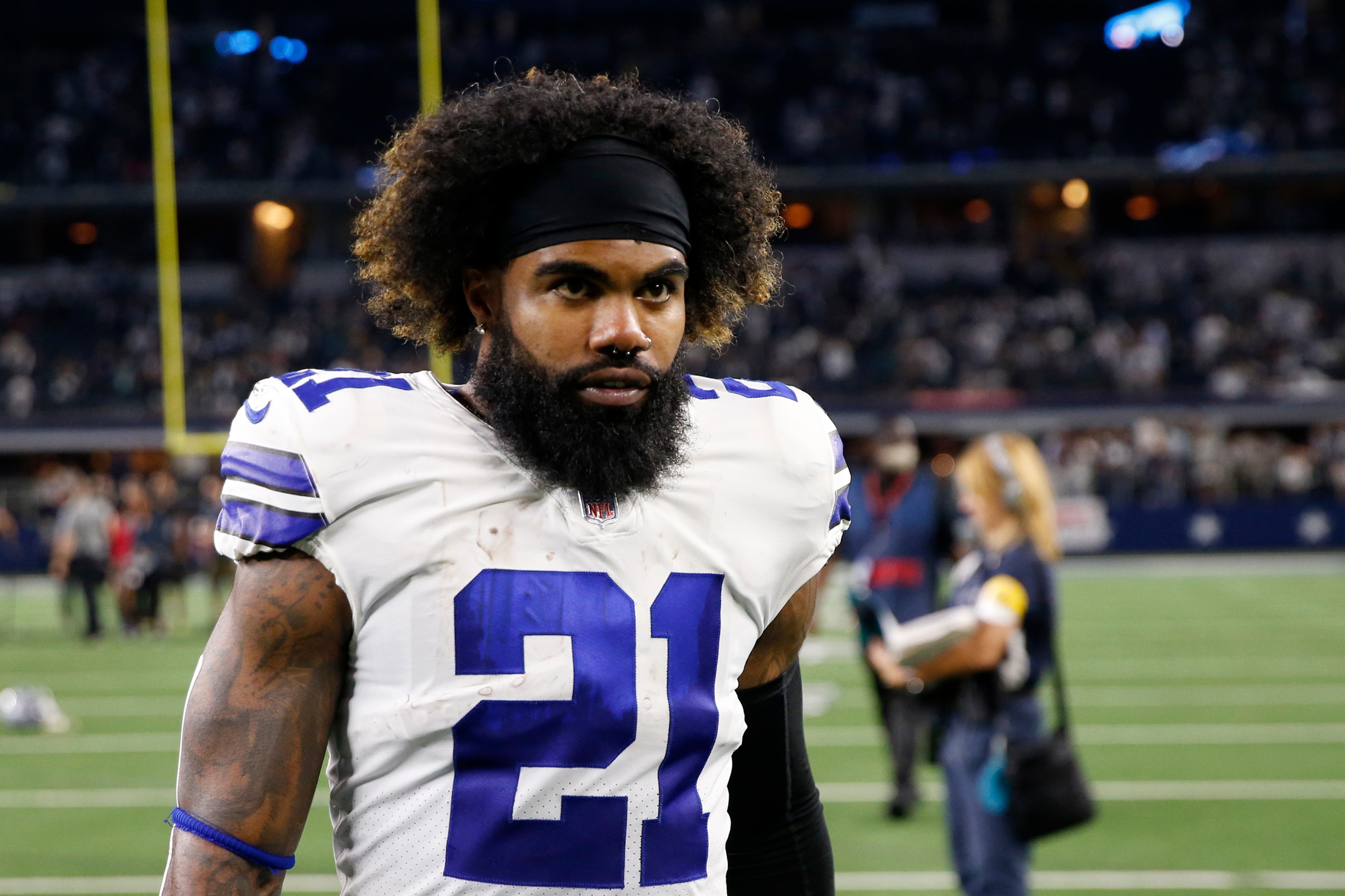 Cowboys' Ezekiel Elliott Joins eSports Team XSET as Creator, Investor