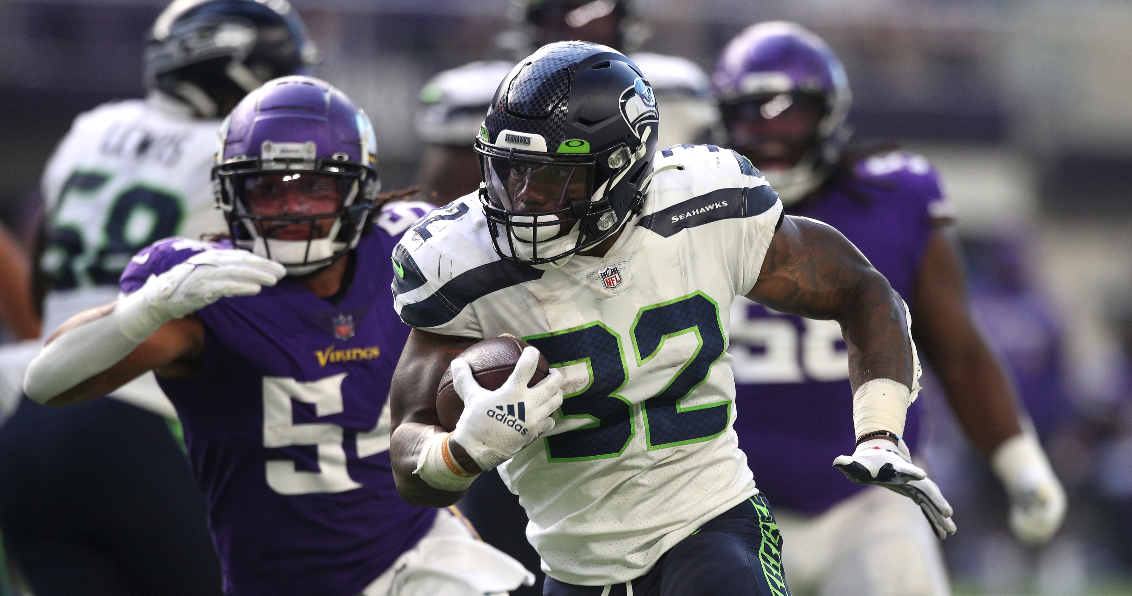 Report: Seahawks' Chris Carson out week-to-week with foot sprain