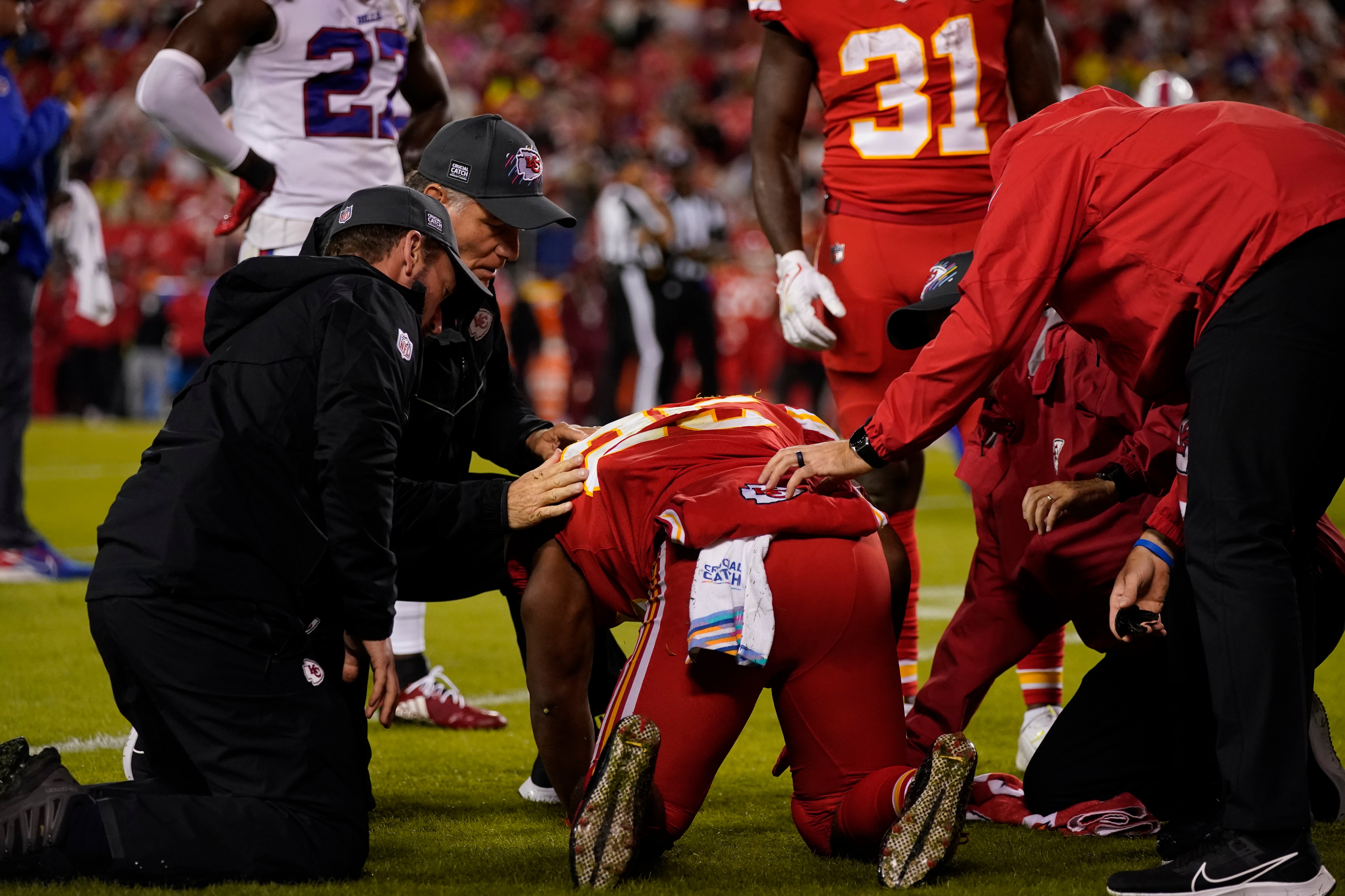 Clyde EdwardsHelaire Placed on IR by Chiefs; Will Miss at Least 3