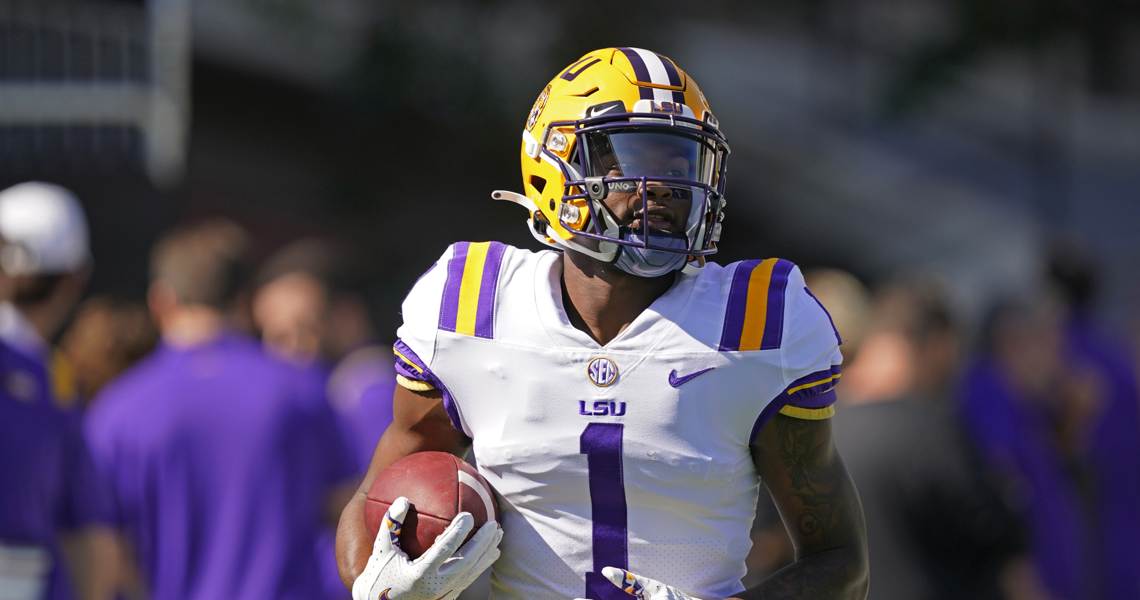 LSU WR Kayshon Boutte Out For Rest Of Season After Leg Injury Vs ...