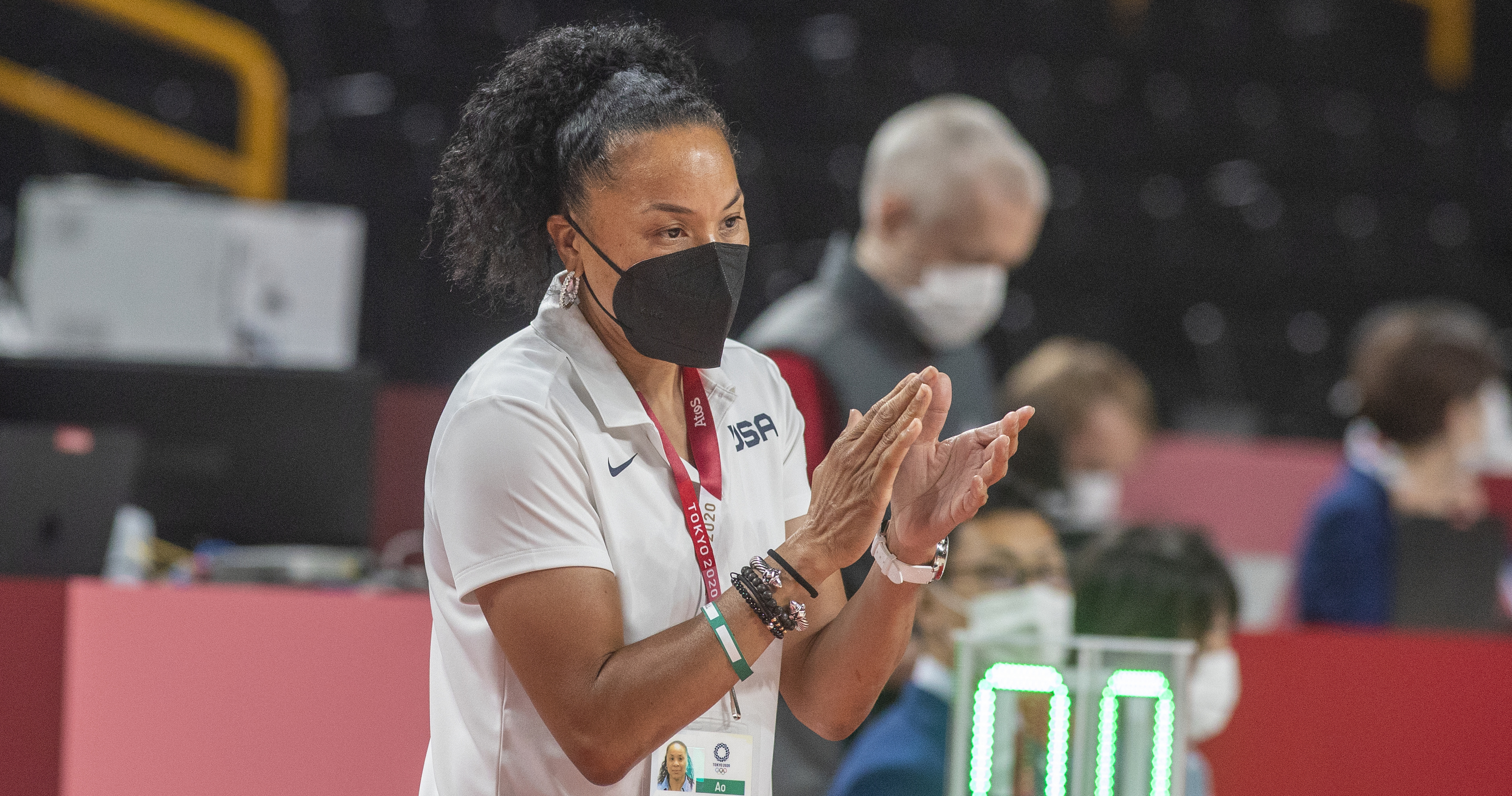 Dawn Staley named honorary pace car driver for Southern 500