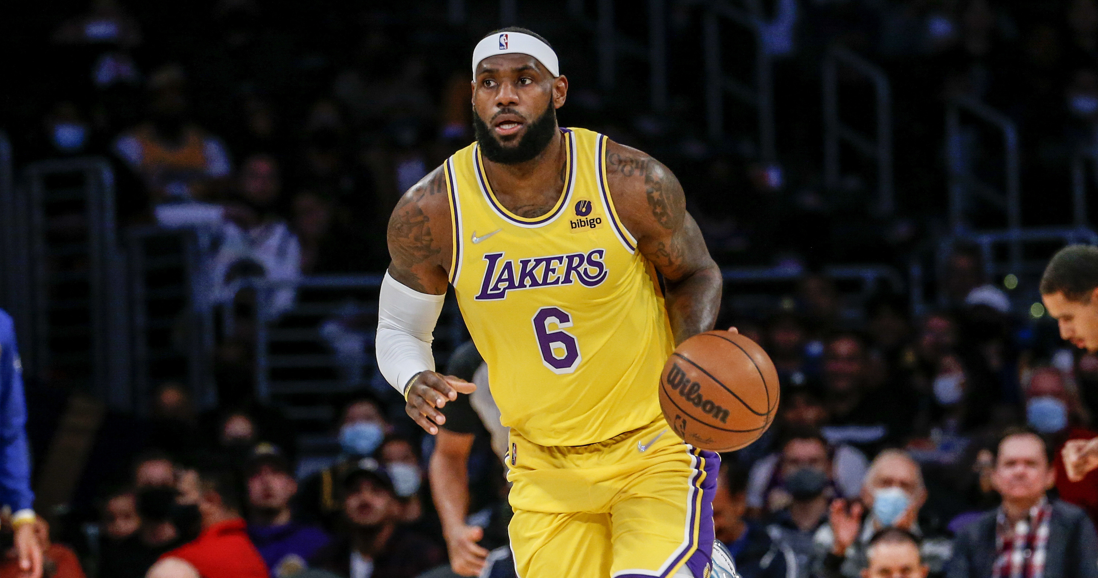 LeBron James, Lakers dominating jersey sales in 2021-22