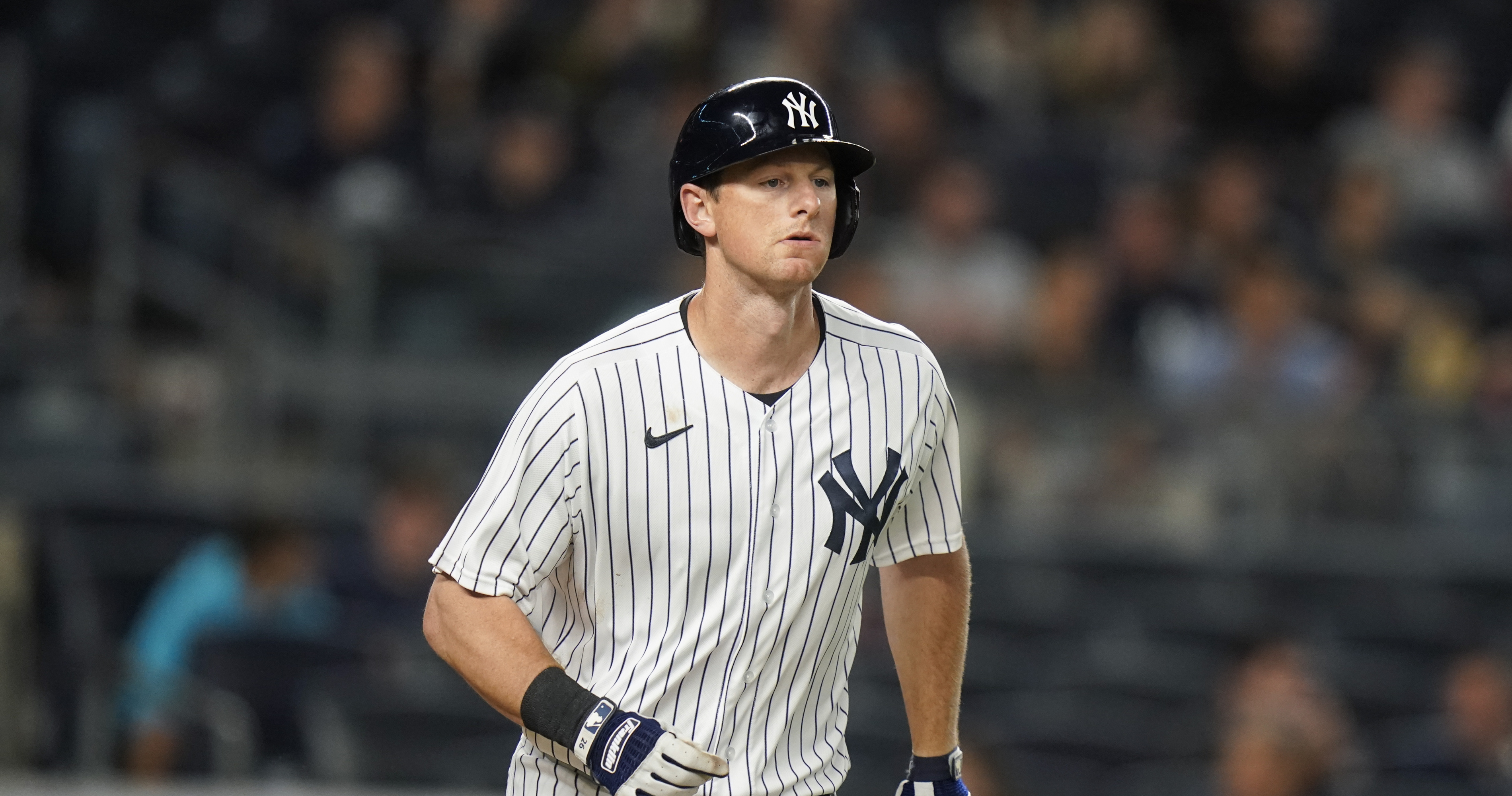 DJ LeMahieu looks healthy in spring training debut for Yankees