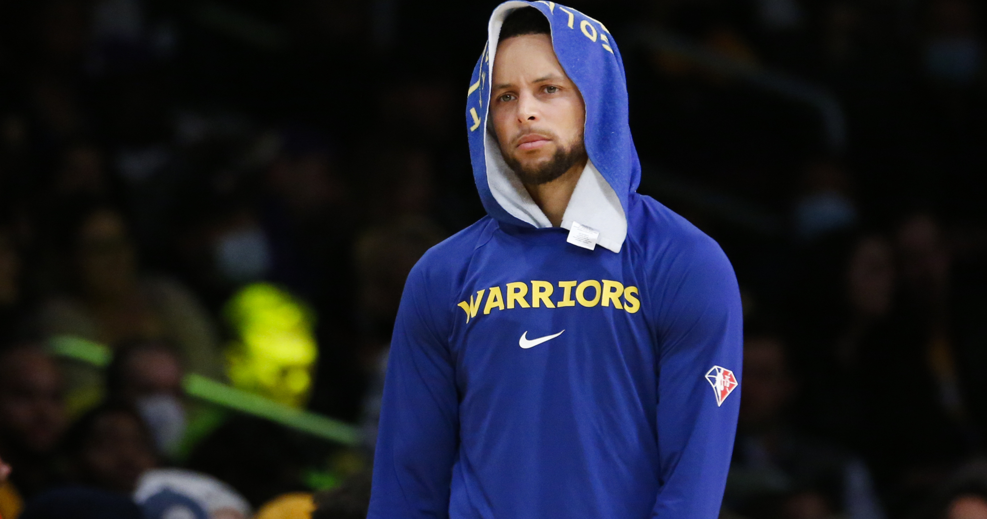 Curry comes up limping after mad scramble in Warriors loss – KGET 17