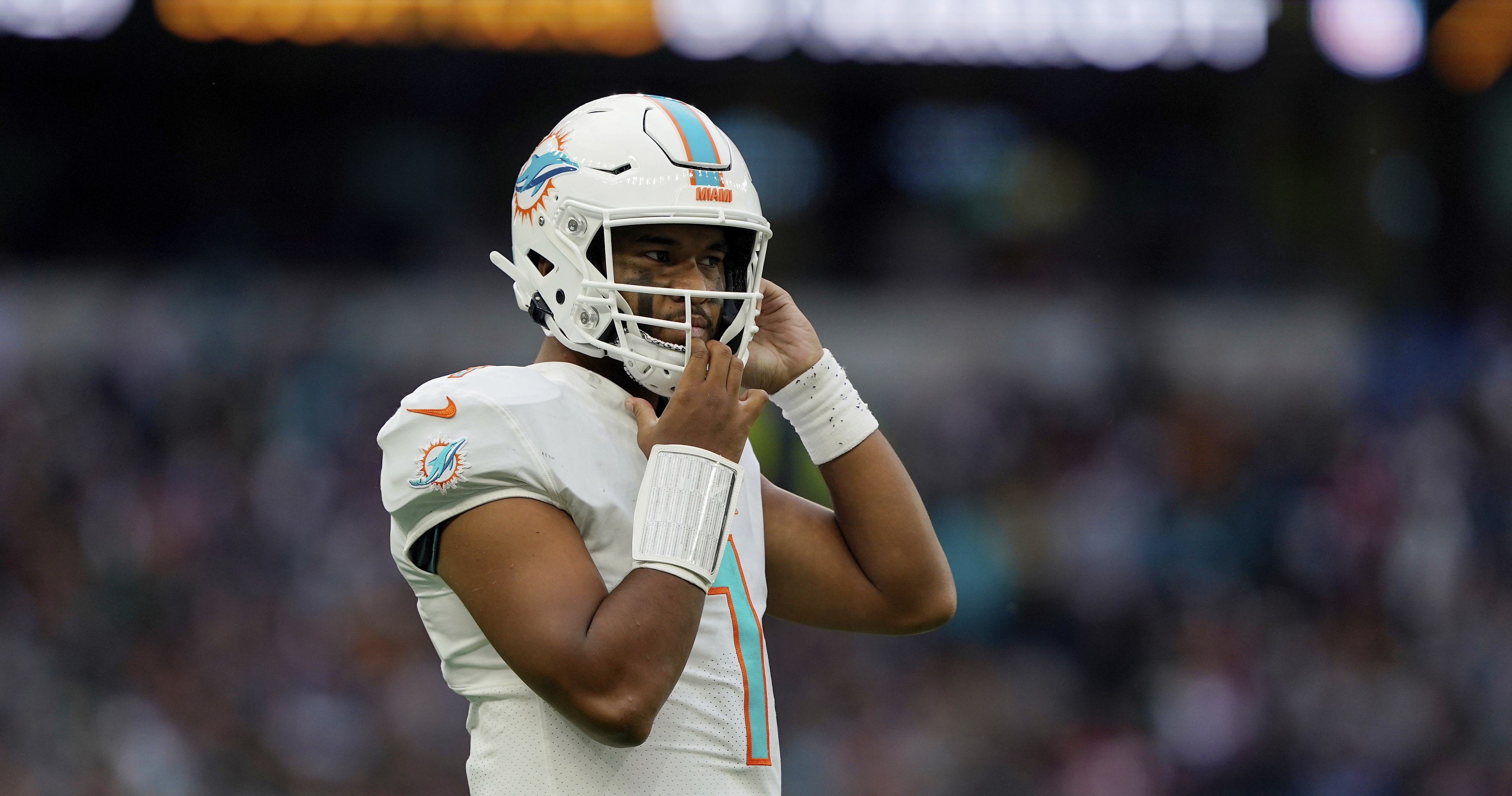 Tua Tagovailoa 'is our quarterback,' Dolphins coach Brian Flores says amid  Deshaun Watson rumors