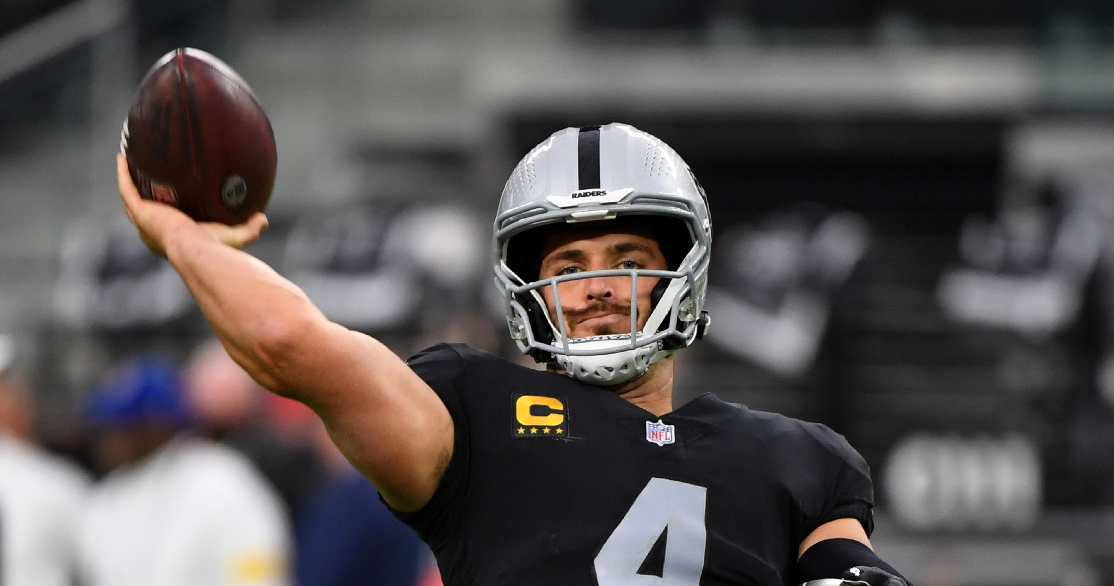 Las Vegas Raiders sign QB Derek Carr to reported $121.5m three