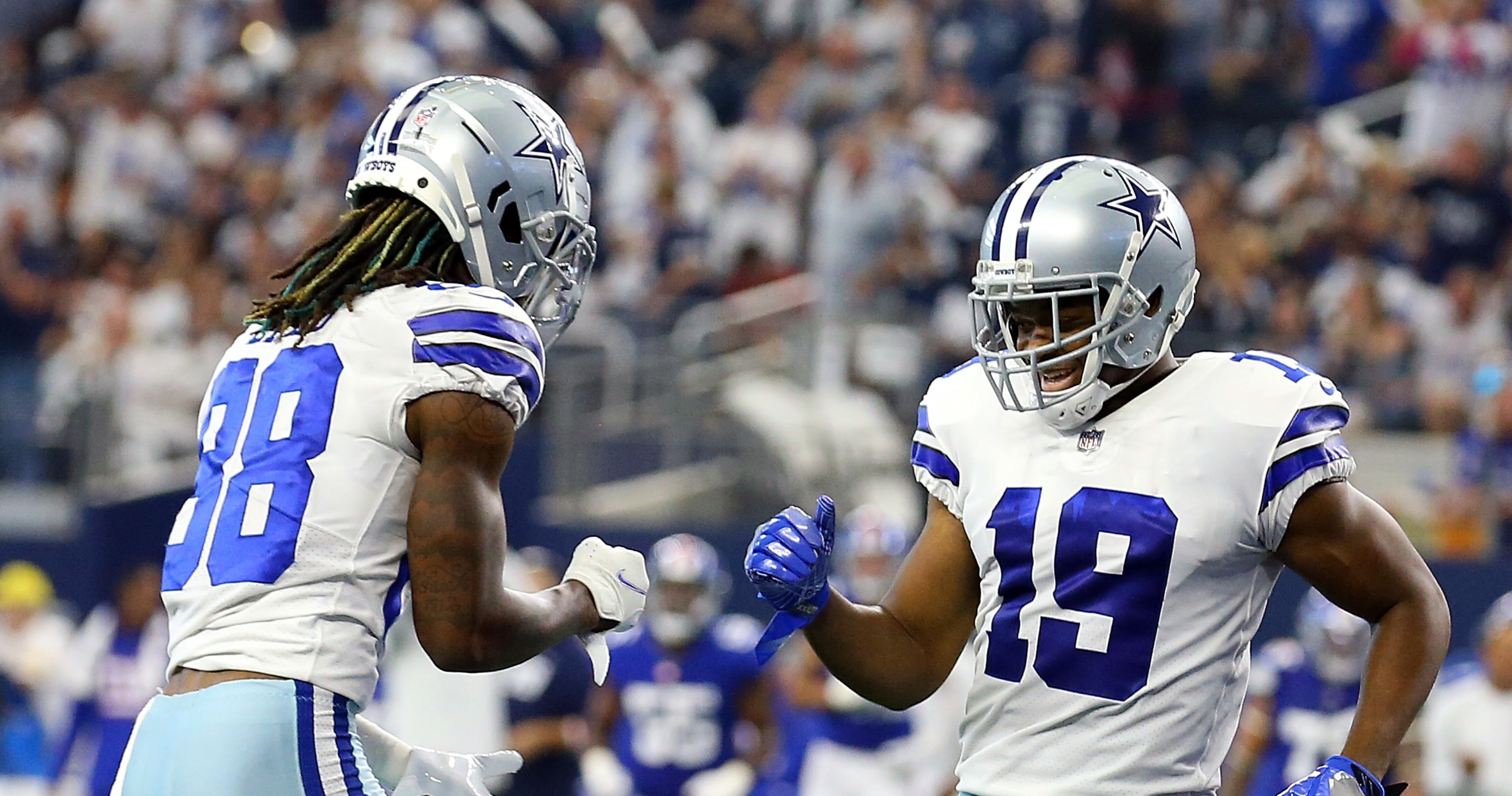 Amari Cooper CeeDee Lamb Lobbied for GameWinning TD in Cowboys Huddle