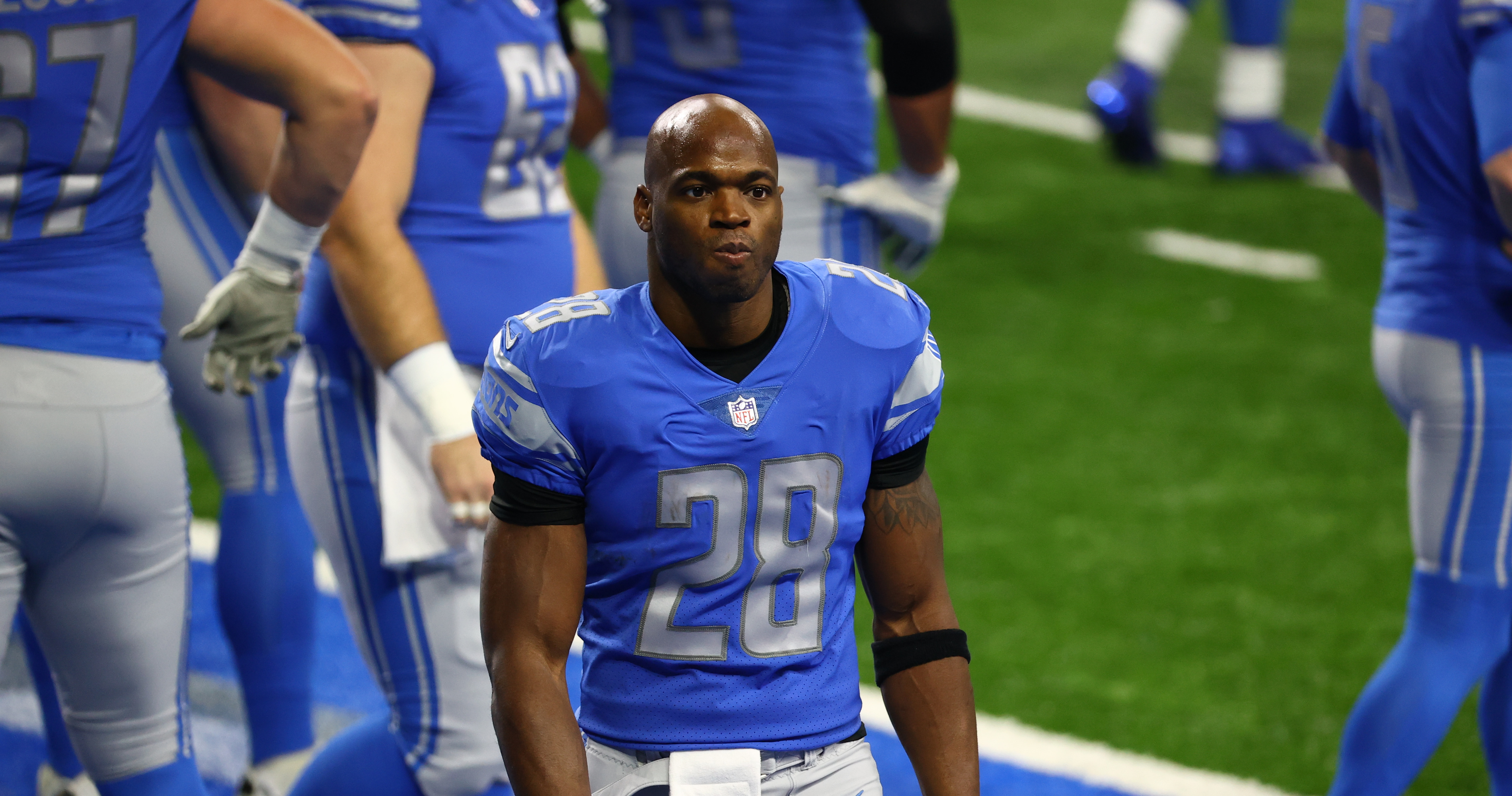 No more Adrian Peterson: Titans put running back on waivers