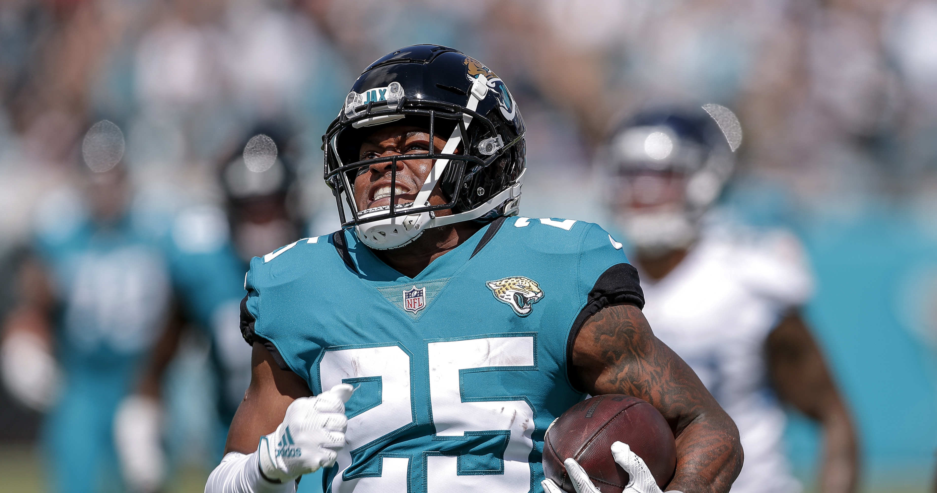 Jaguars running back James Robinson injured vs. NY Jets