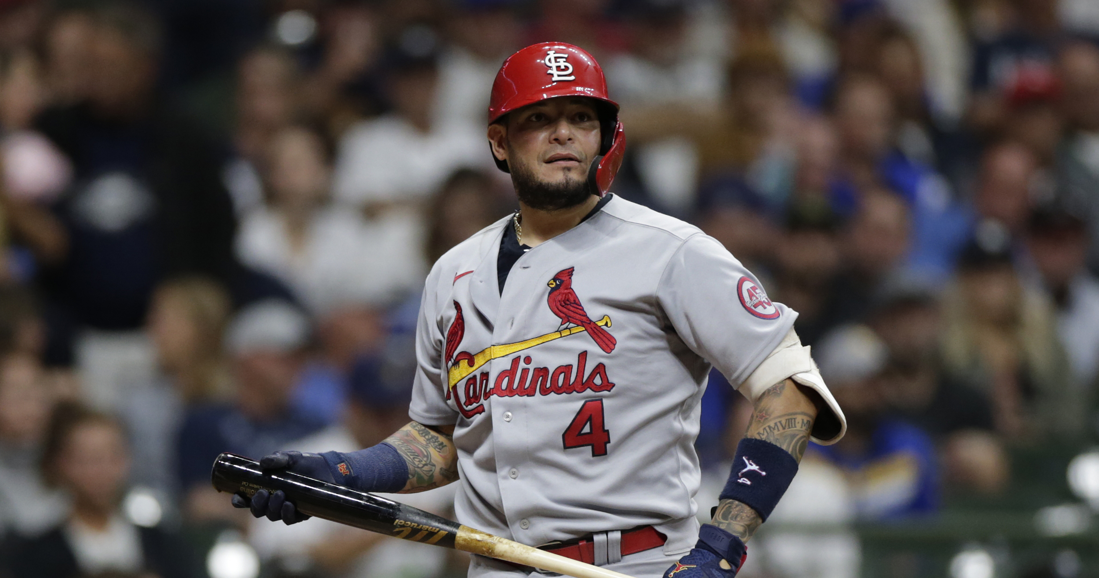 Cardinal Yadier Molina on bereavement list