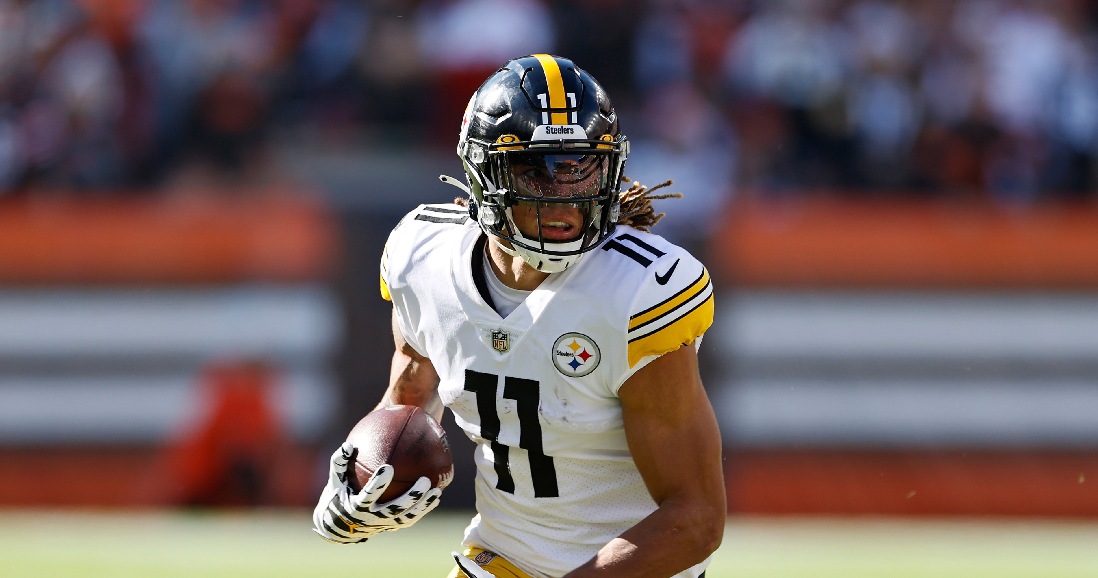 Former Steelers WR Chase Claypool Suffers Hamstring Injury