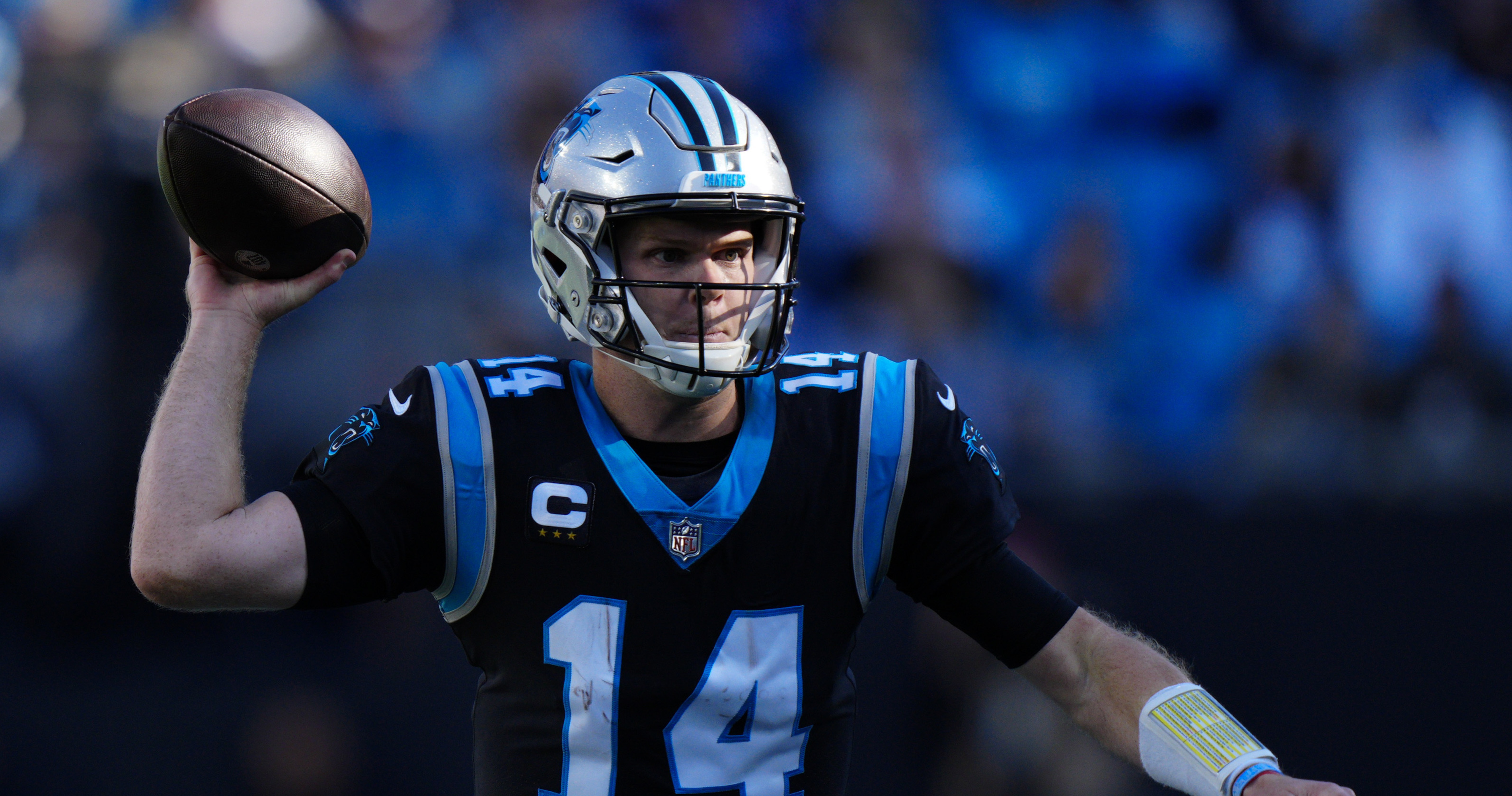 Sam Darnold: Carolina Panthers lose QB for several weeks due to injury and  sign Matt Barkley, NFL News